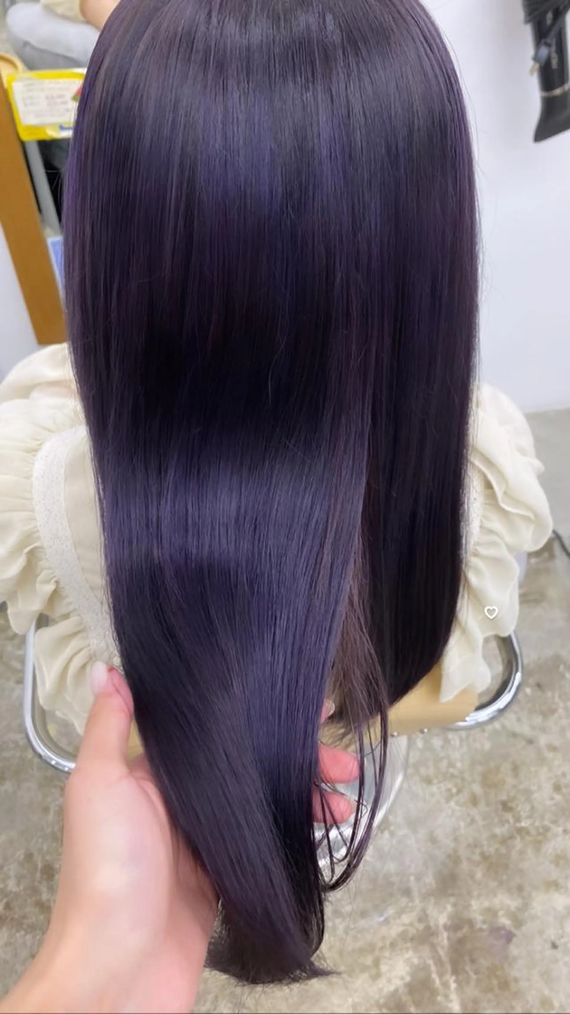 カラー kvell by urban.所属・KVELL ユナのヘアスタイル