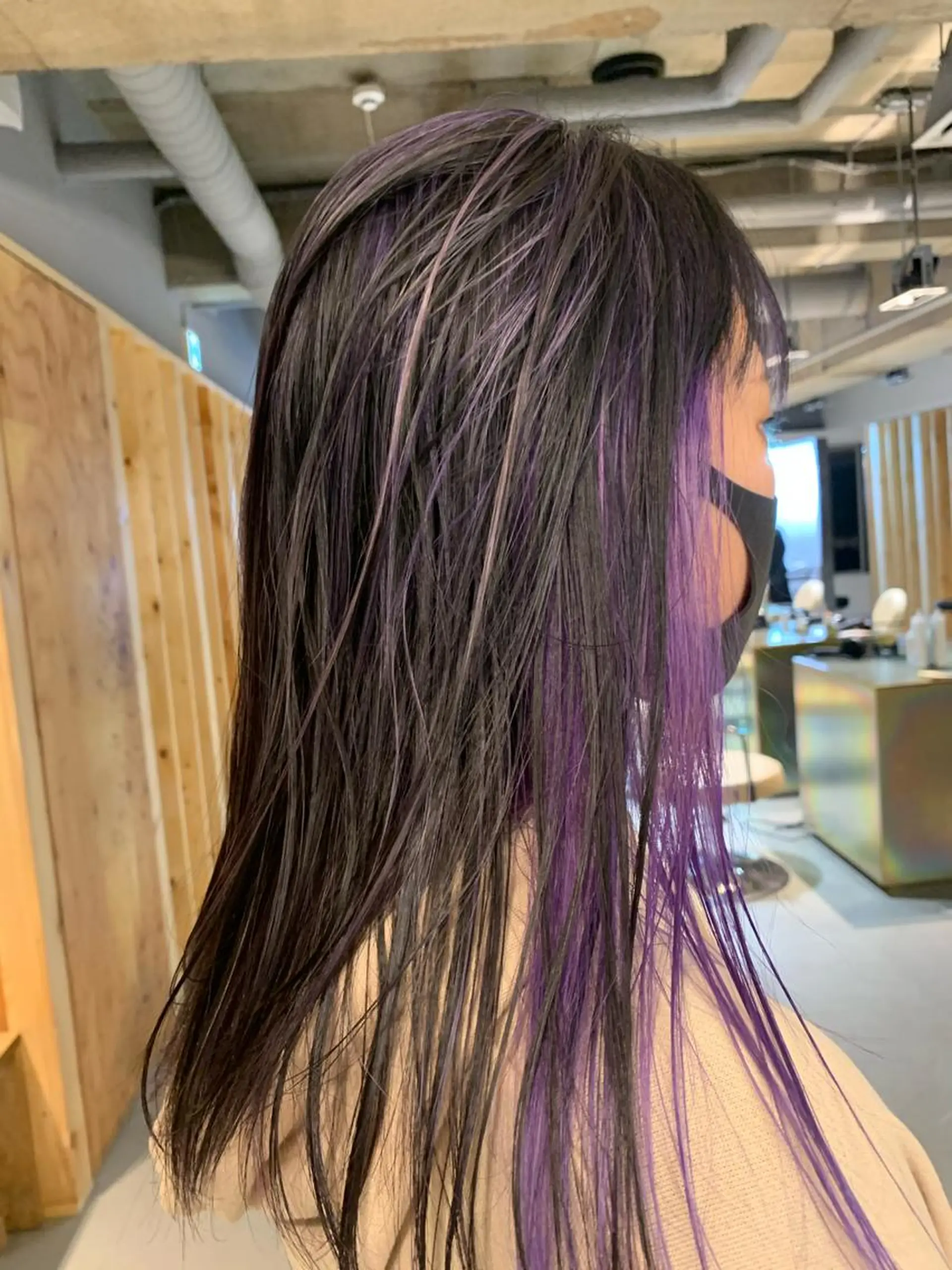 セミロング カラー よしだ とおいのヘアスタイル