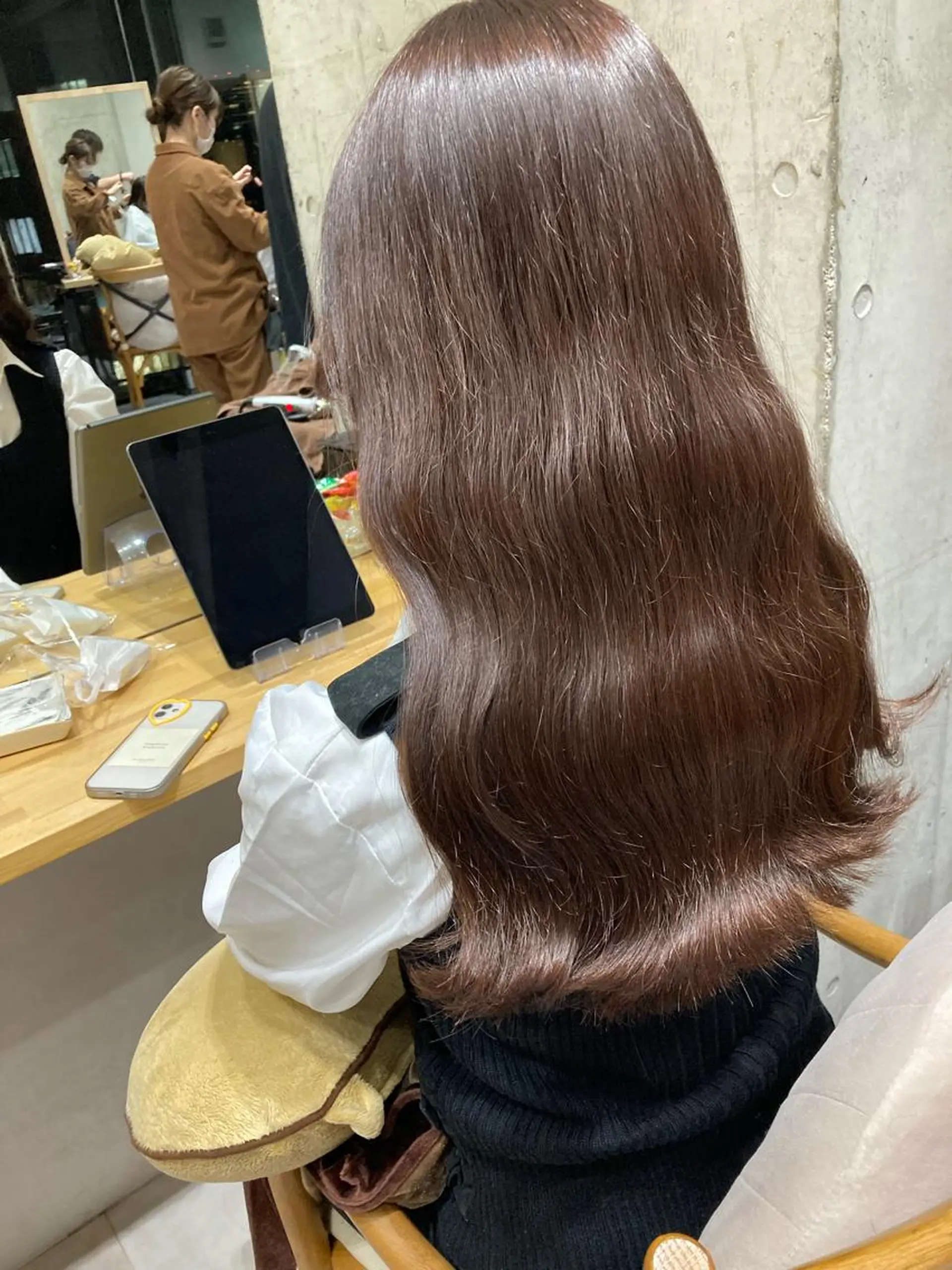 ロング ✨色持ちの良い艶 カラー✨蟹江真世のヘアスタイル