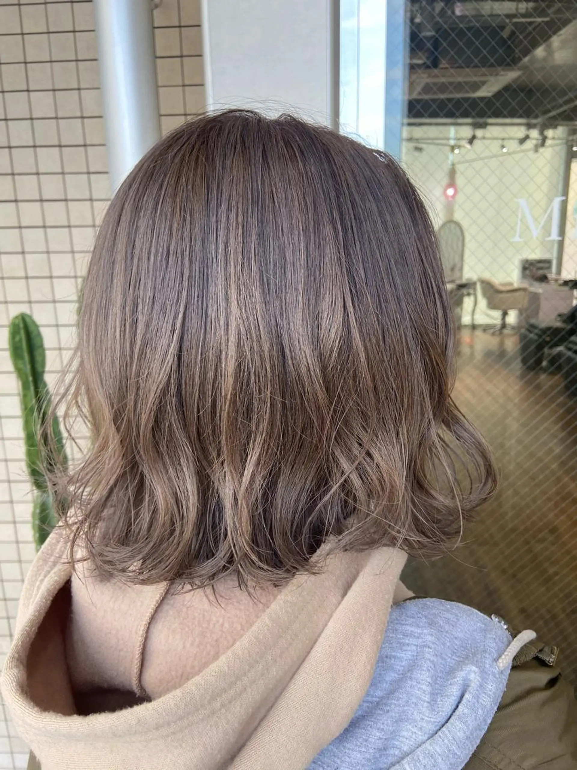ミディアム カラー ヘアカラー トリートメント 🧸プルエクステ❤︎ ネイルKAO🧸のヘアスタイル