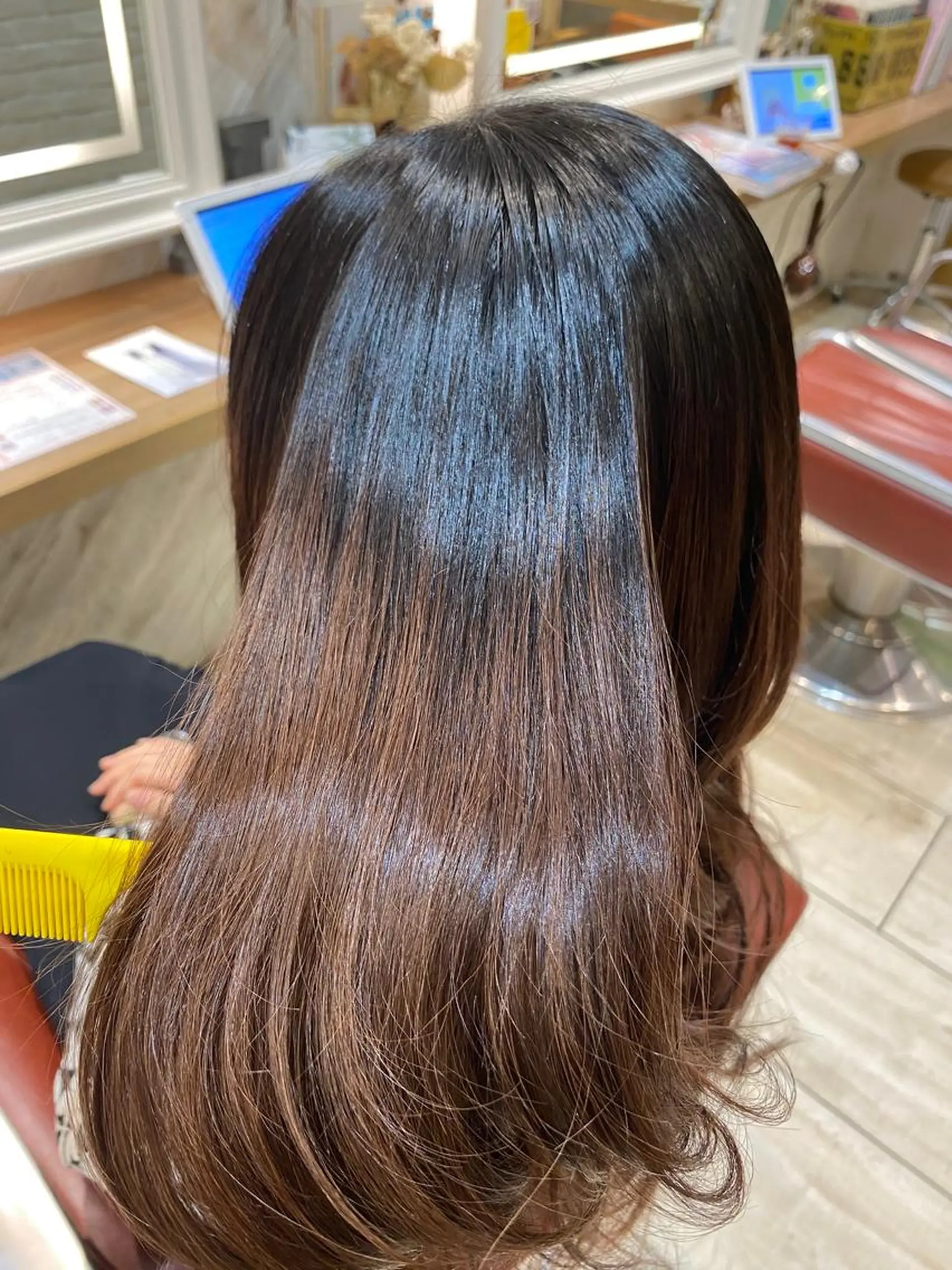 ハイトーン×ショート /RINのヘアスタイル