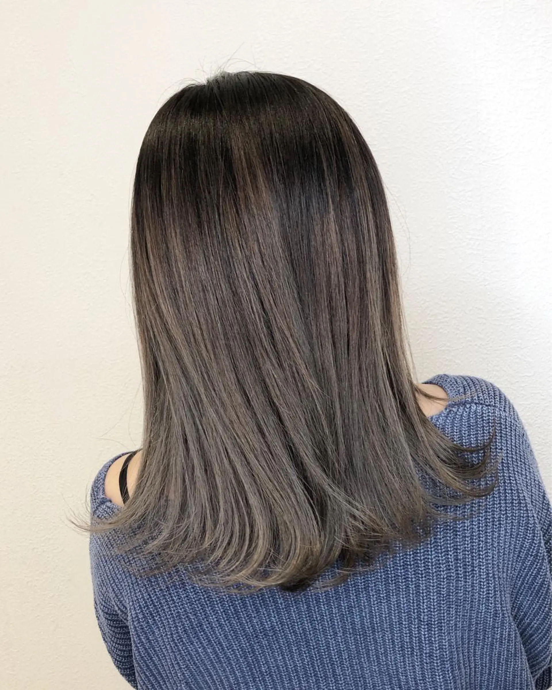 セミロング 岸 保奈美のヘアスタイル