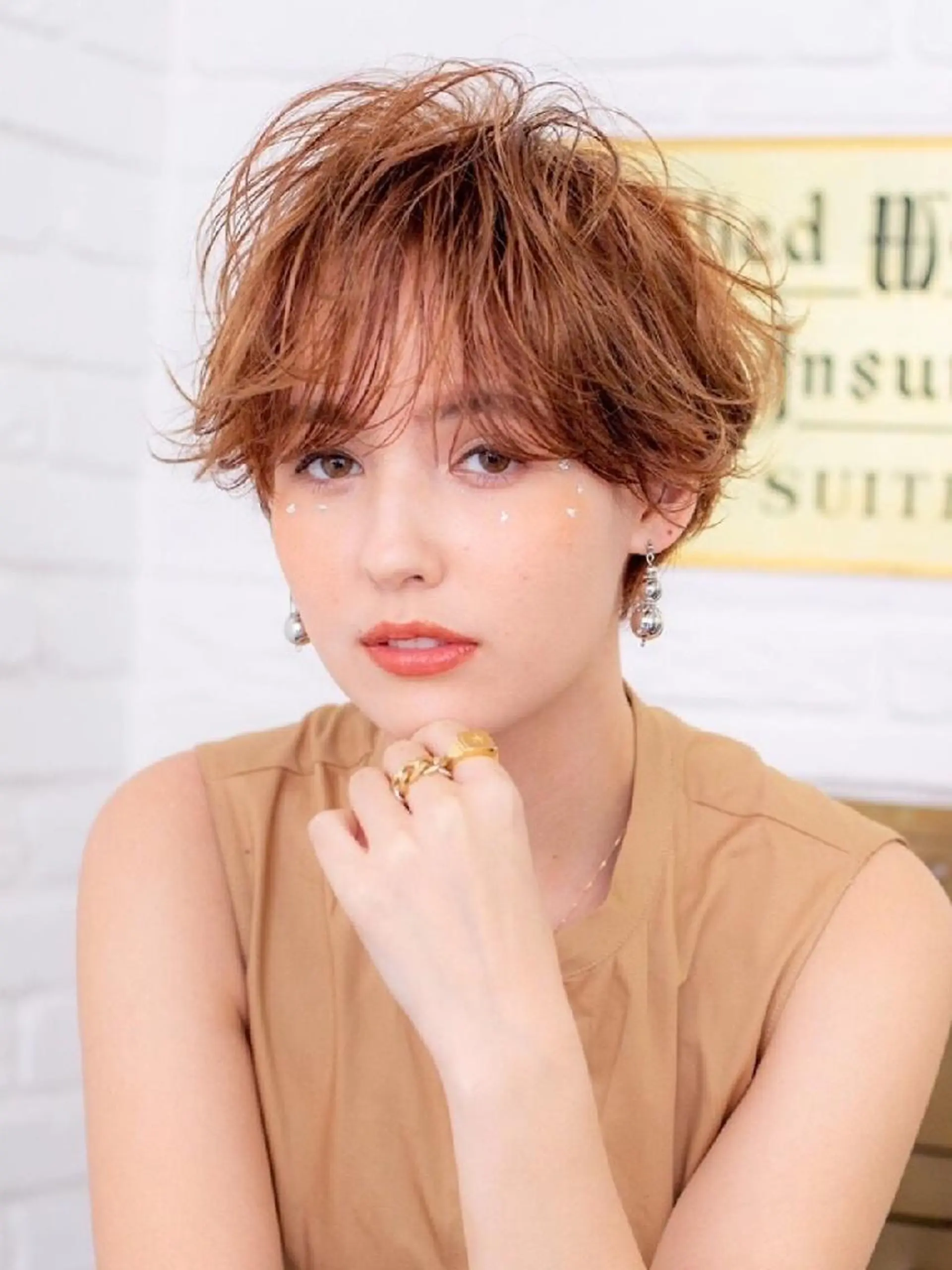 ショート カラー ショートボブ ベージュカラー セピアベージュ ボブ ショートヘア ショート、ボブの達人 東康介✨のヘアスタイル