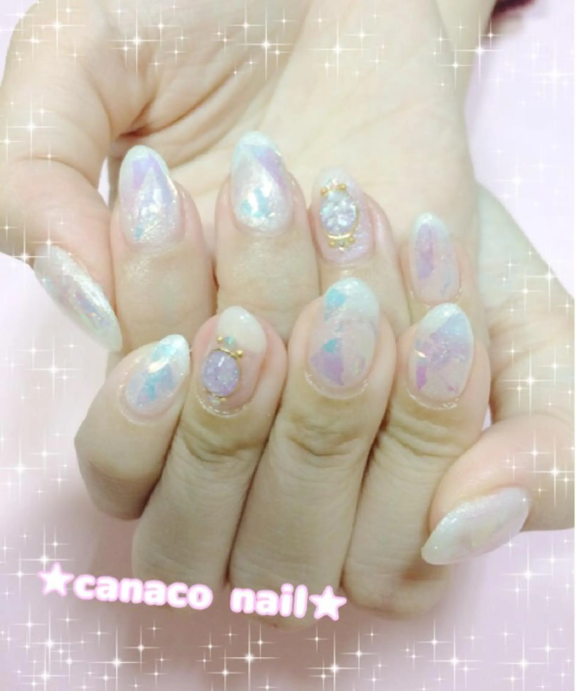 ネイル ストーンネイル Felice所属・ベテランネイル cnc  nailのネイルデザイン