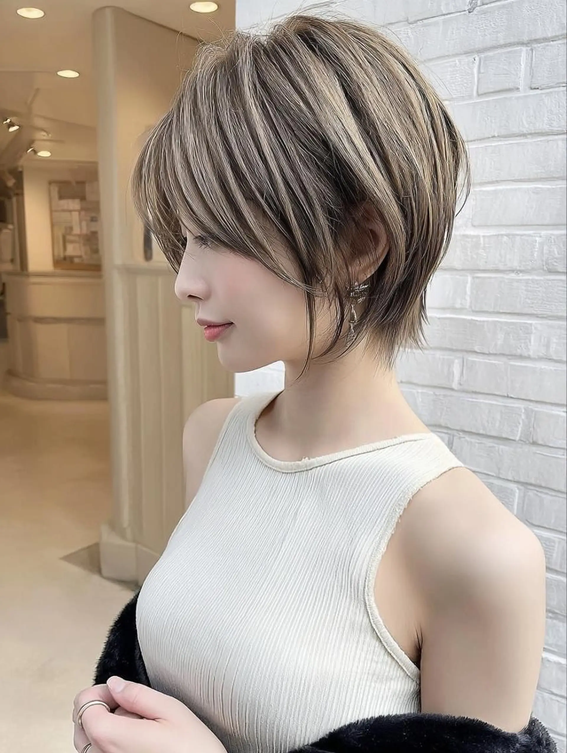 ショート カット ヘアカラー トリートメント 青木 りおのヘアスタイル