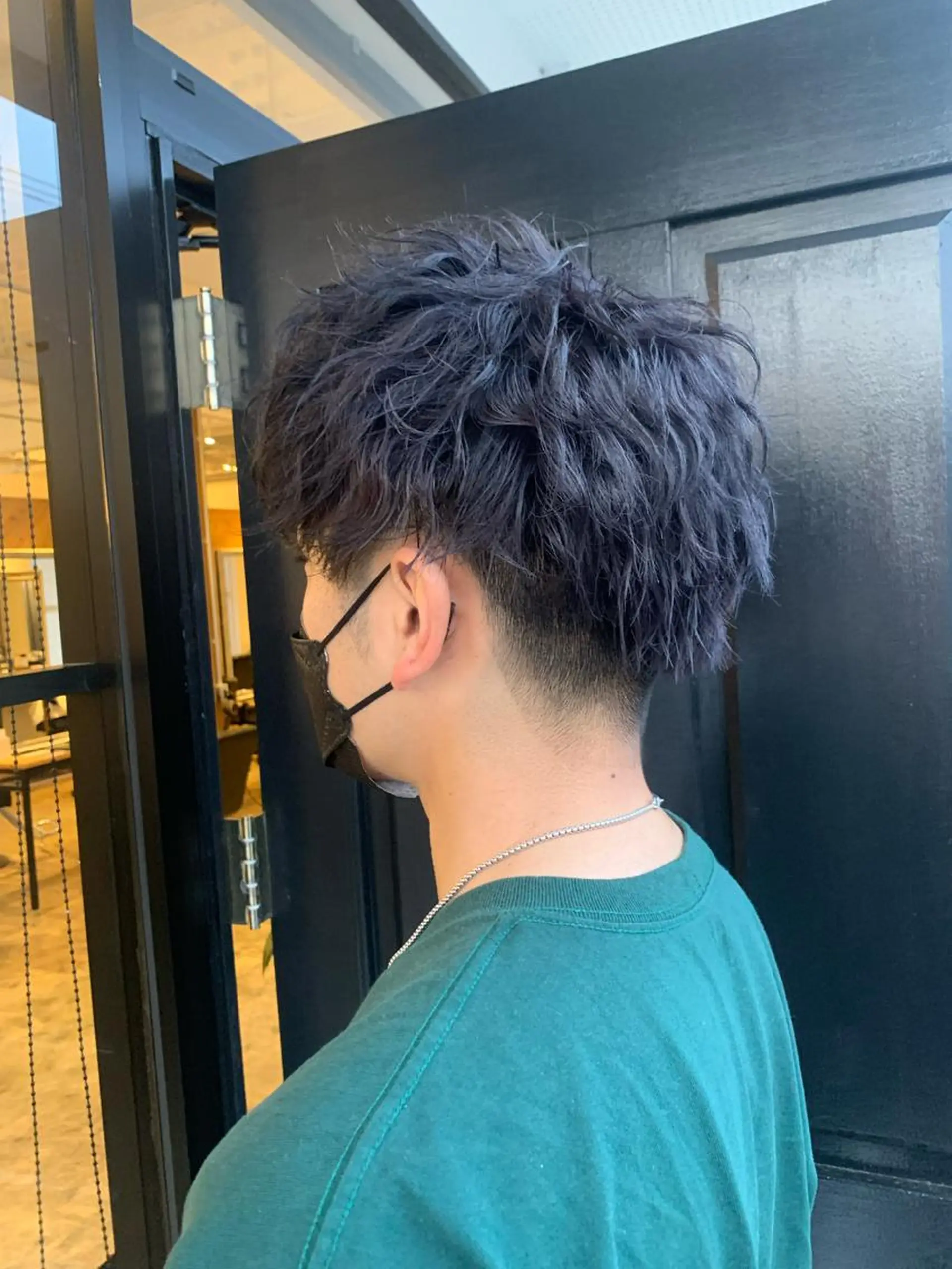 ショート カラー メンズ メンズブリーチ 黒髪 ブリーチ ヘアカラー ハイトーン職人💗 松本輝美のヘアスタイル