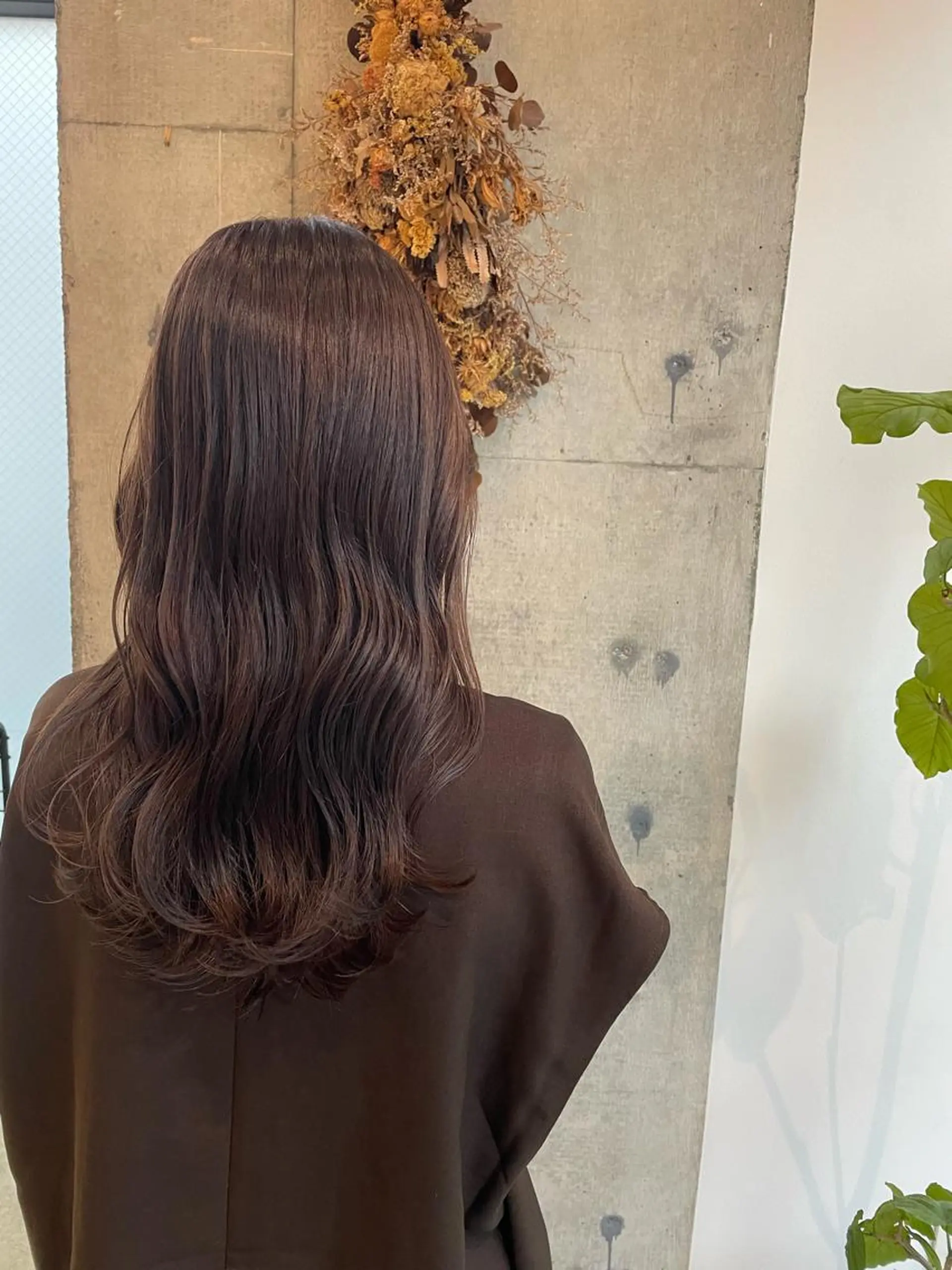 ロング カラー ブラウンカラー ラベンダーカラー Hair Design lima所属・耳つぼ/クロスパーマ /イシグロのヘアスタイル