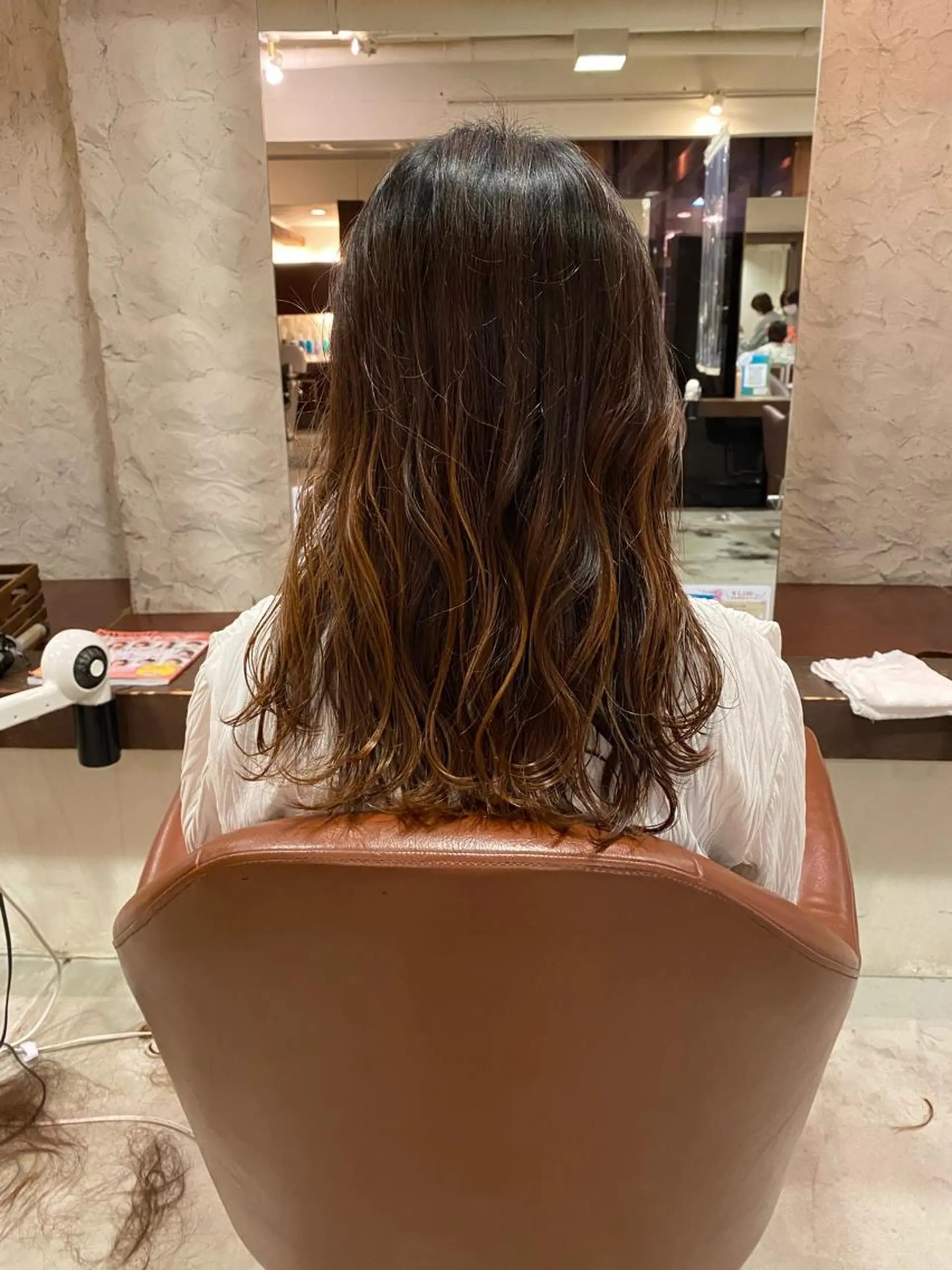 セミロング カラー ヘアアレンジ 、 、のヘアスタイル