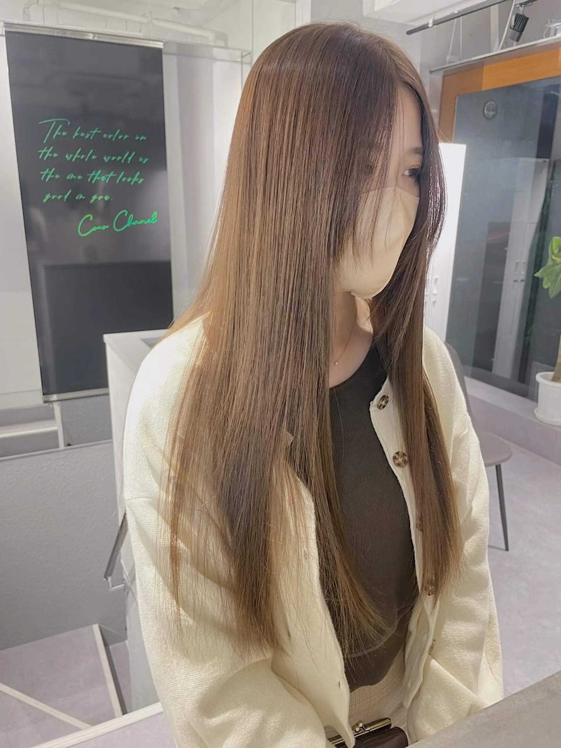 ロング ikuma/ ミルクティーのヘアスタイル