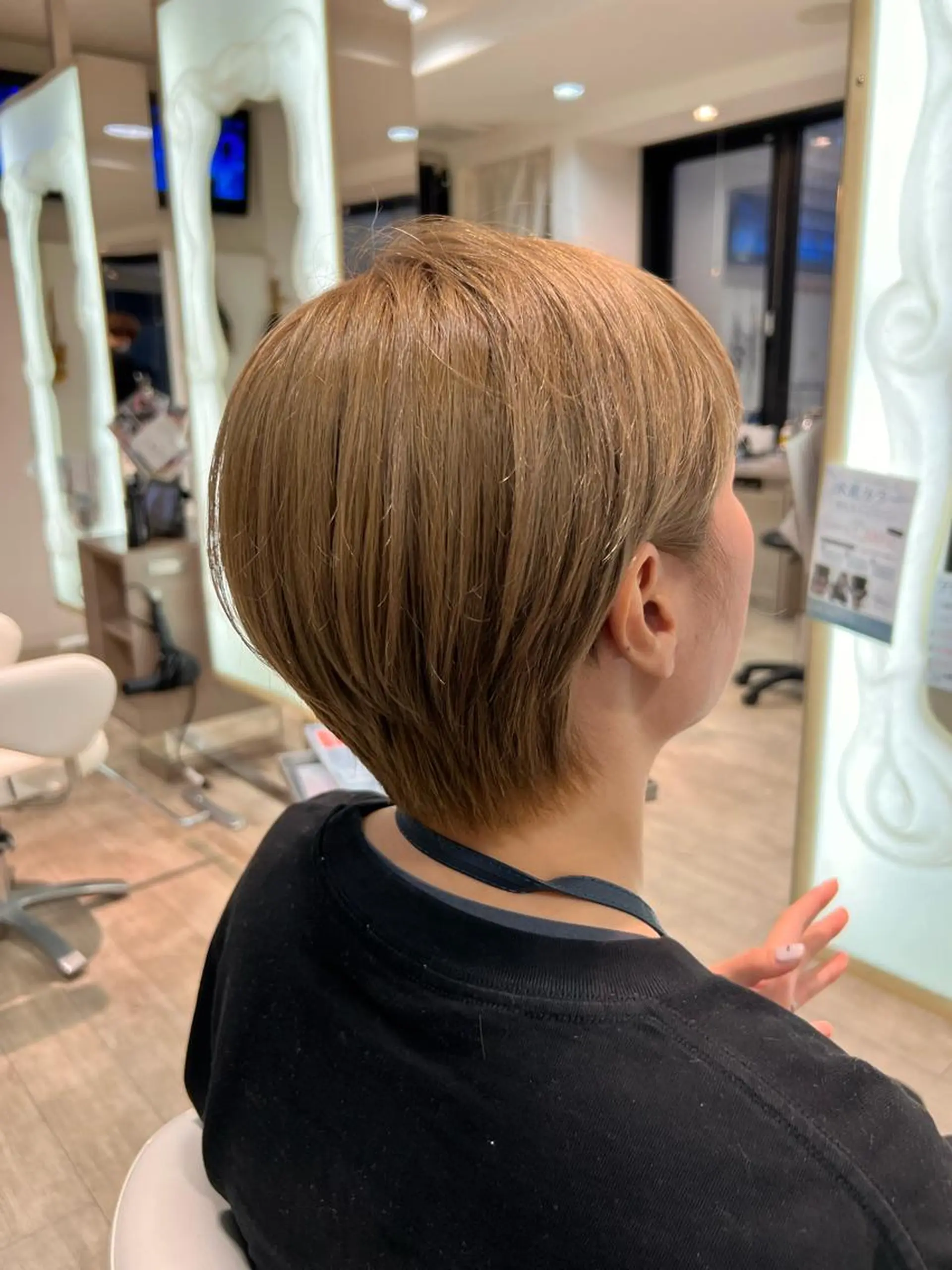 ショート カラー 柳澤 和也のヘアスタイル