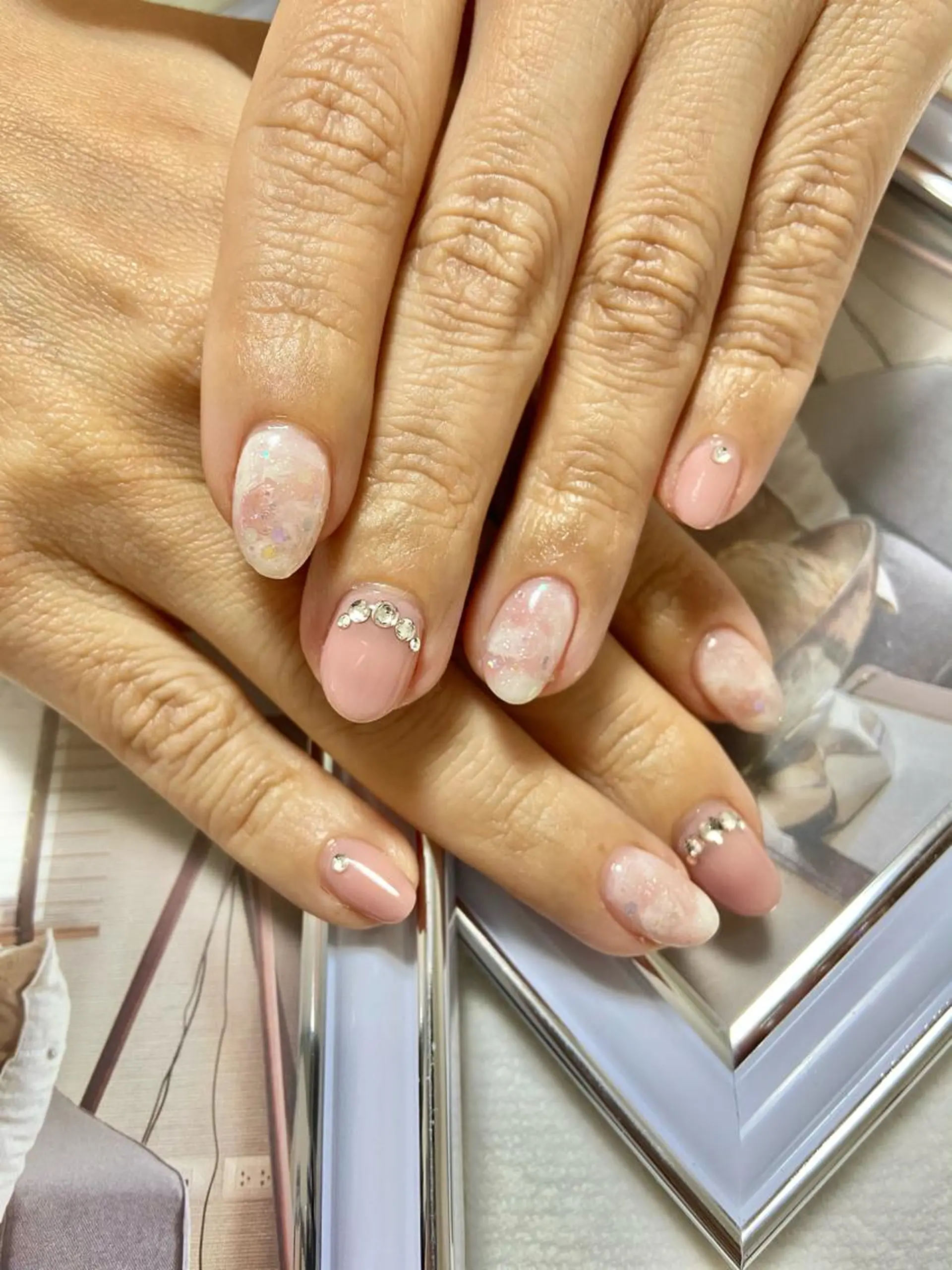 ネイル ハンドネイル フットネイル Lokahi NAILのネイルデザイン