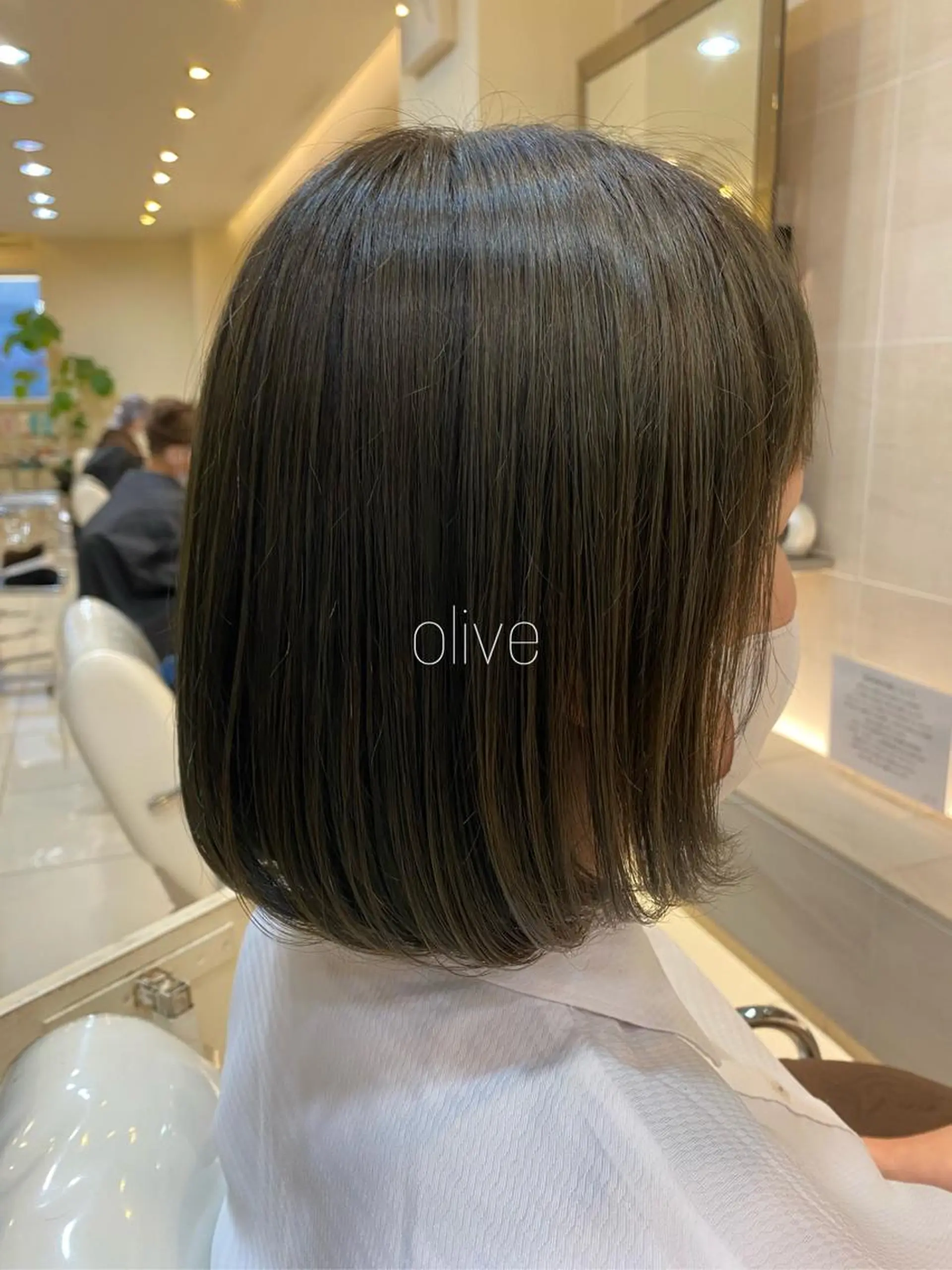 ミディアム sea's所属・ヒラカホ/矢場町/ ブリーチ/似合わせのヘアスタイル