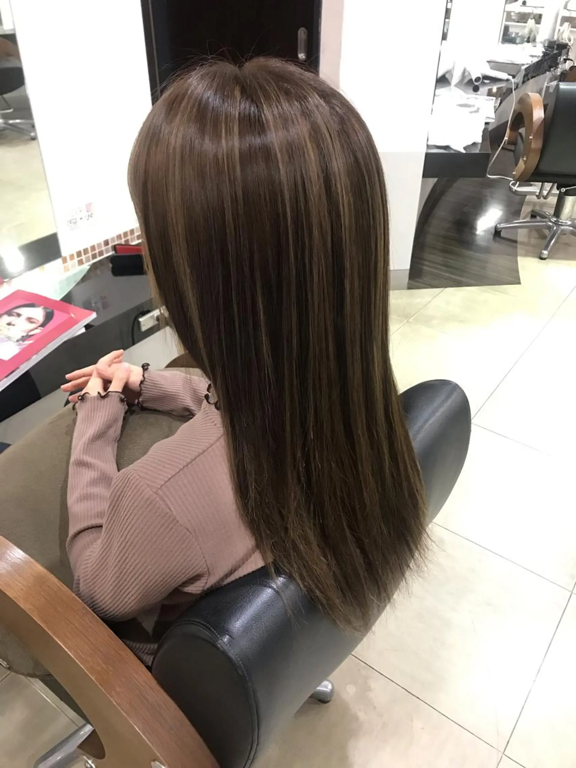 ロング カラー ヘアアレンジ ハイライトカラー ハイライト DISCOHAIRsanc（ルジャルダン町田）所属・烏山 達也のヘアスタイル