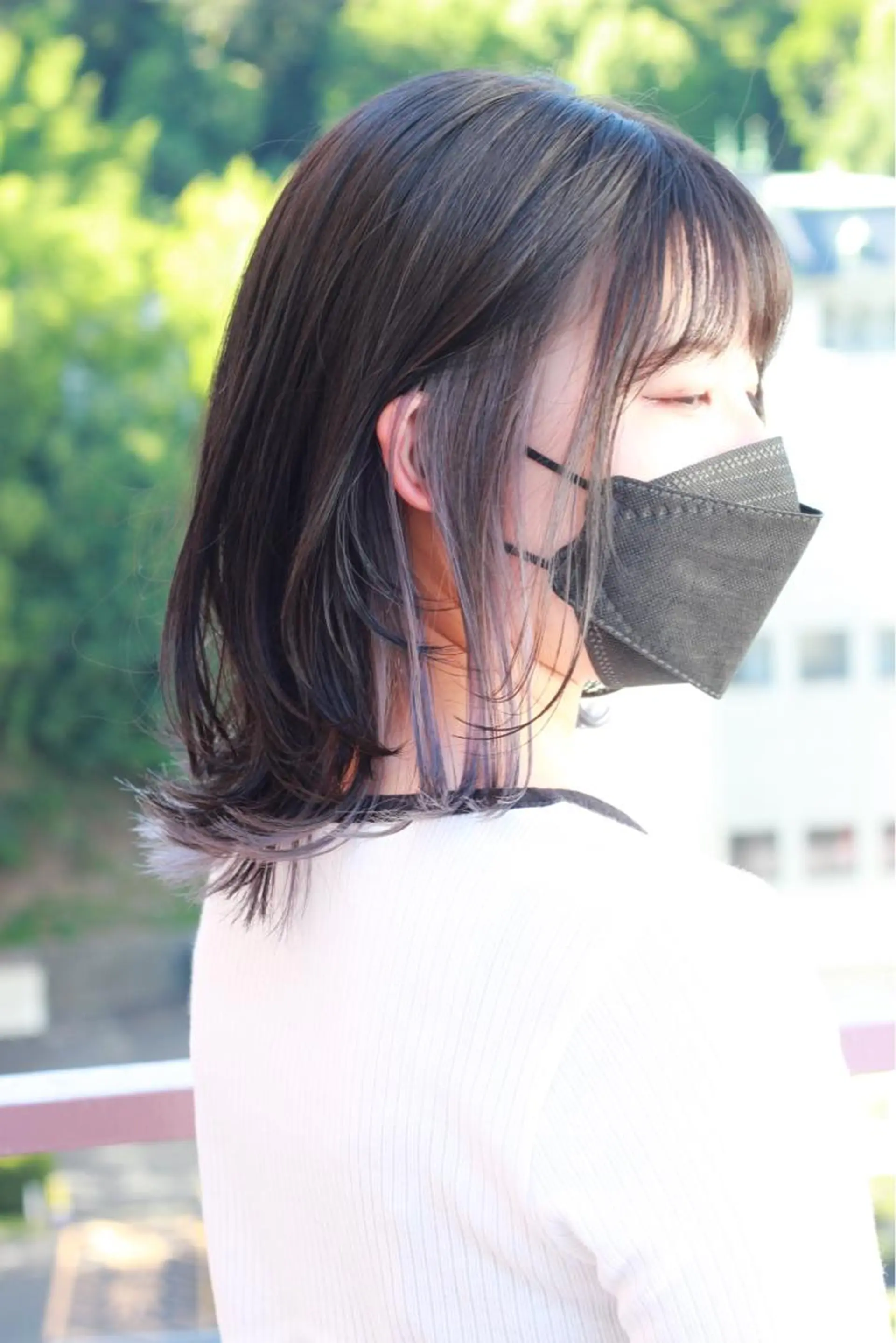 ミディアム カラー インナーカラー ラベンダーカラー シルバー ヘアカラー Viage （ビアージュ）のヘアスタイル