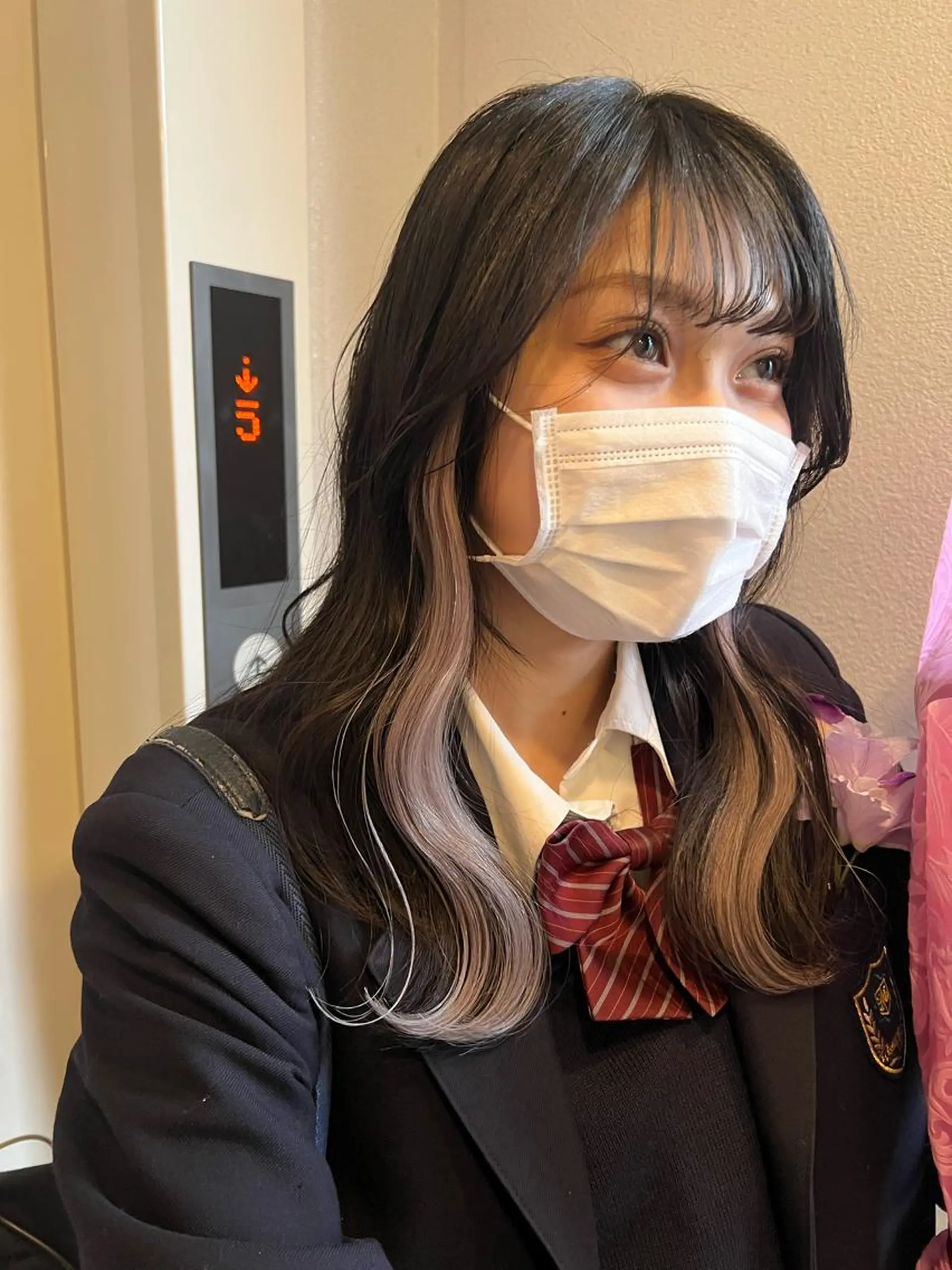 セミロング カラー ハイトーン&髪質改善 ＆韓国エクステ🤎のヘアスタイル