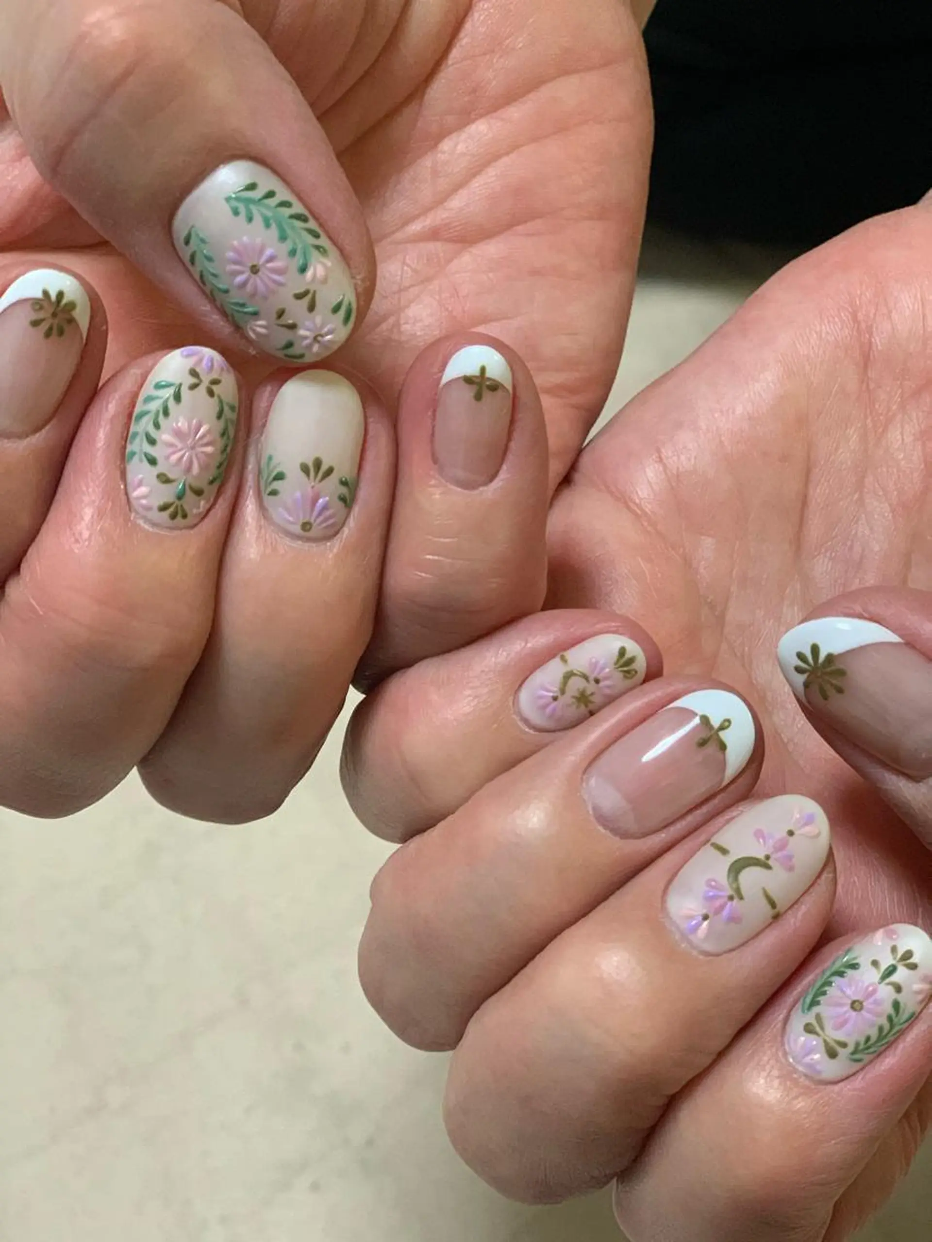 ネイル ハンドネイル 大崎 奈々のネイルデザイン