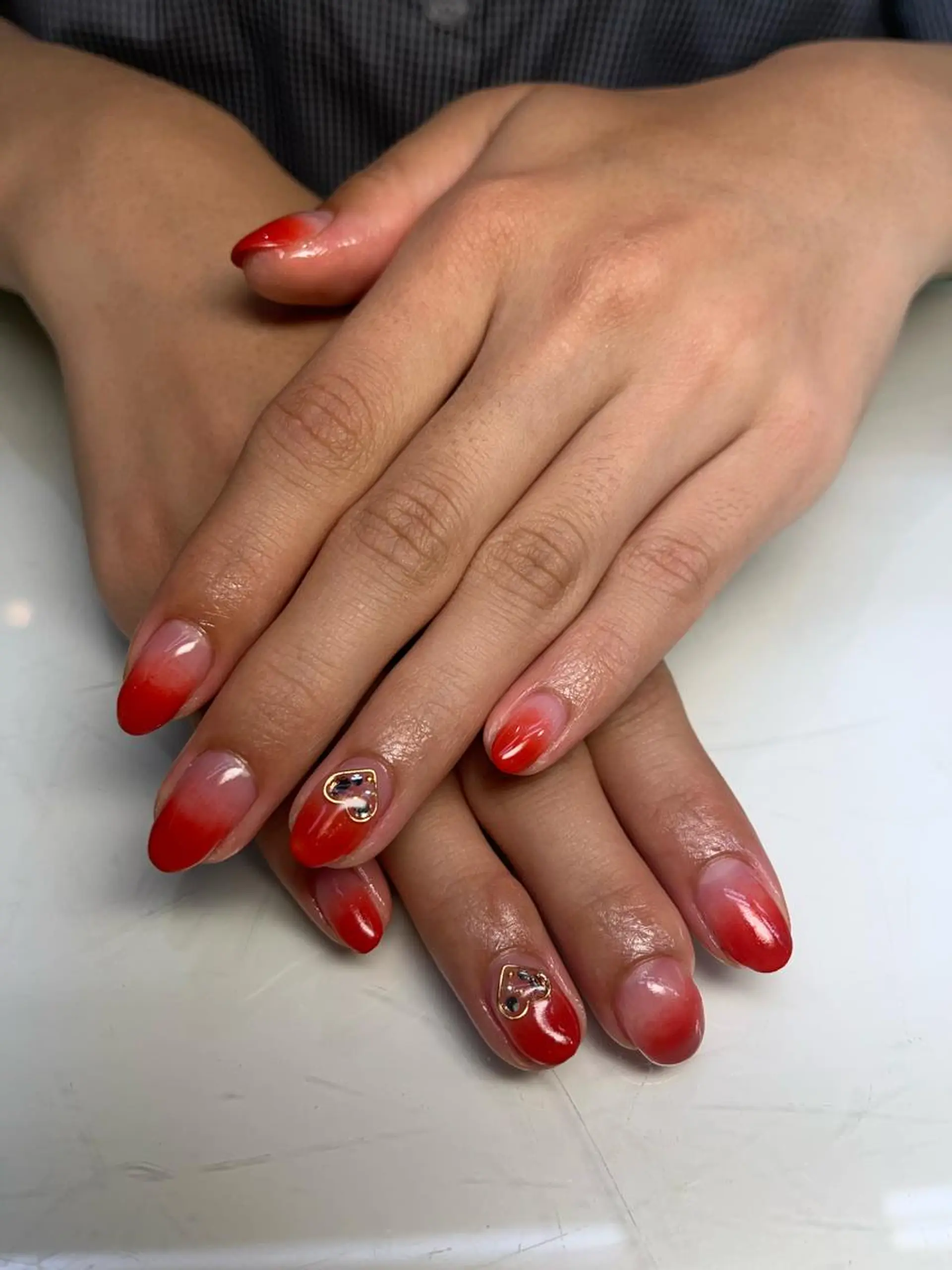 ネイル アートネイル グラデーション ハート 赤色 Ribbon佐野店 小泉のネイルデザイン