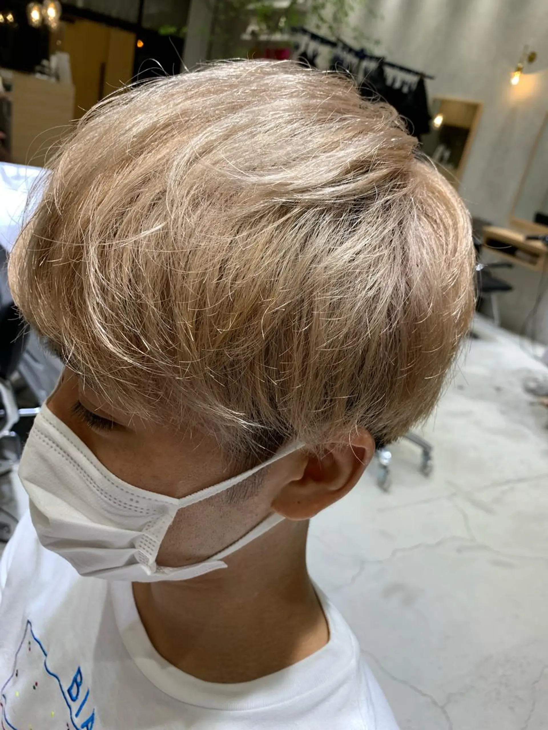 ショート カット 吉田 宙生のヘアスタイル