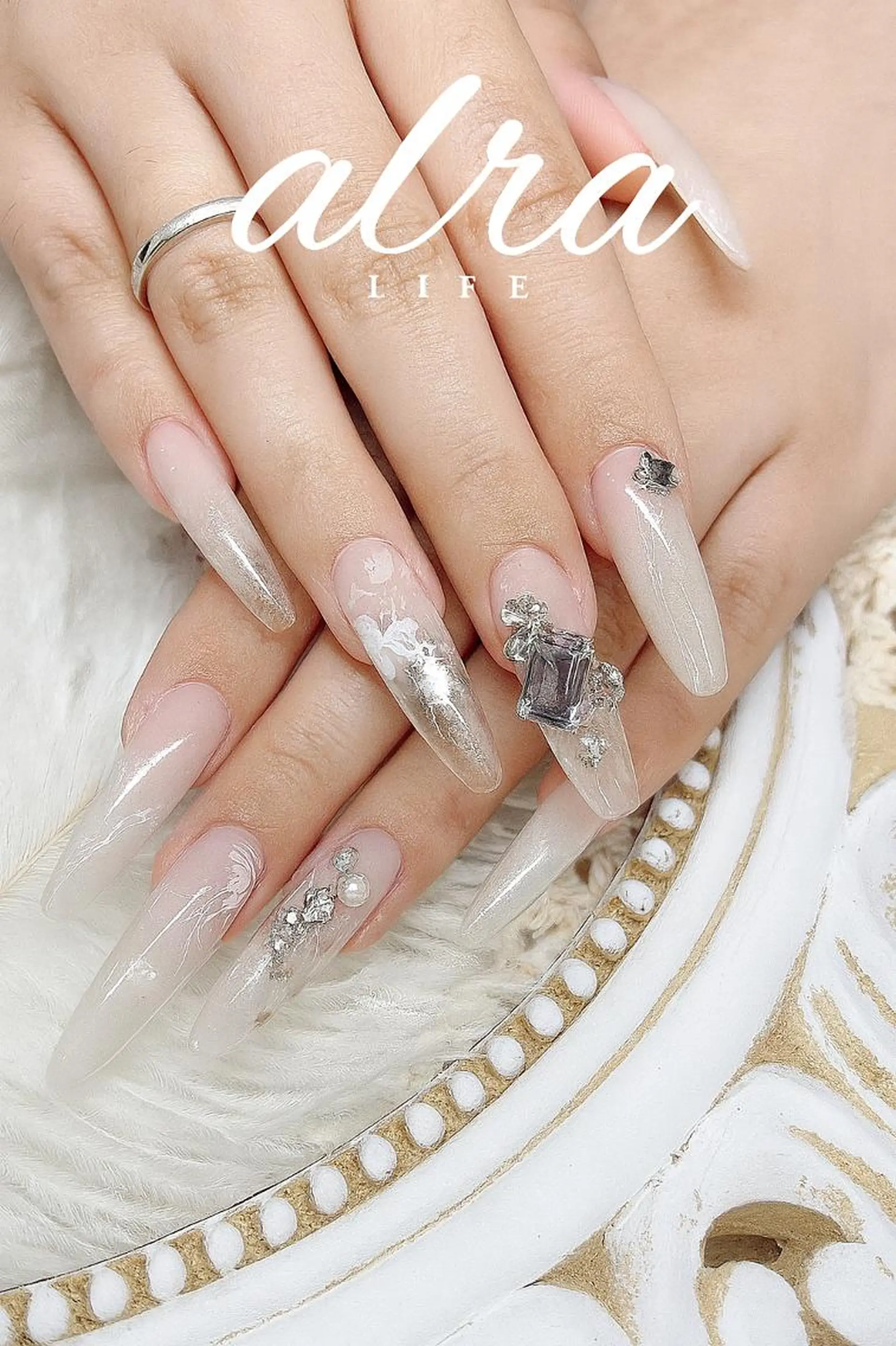 ネイル Alra アルラのネイルデザイン