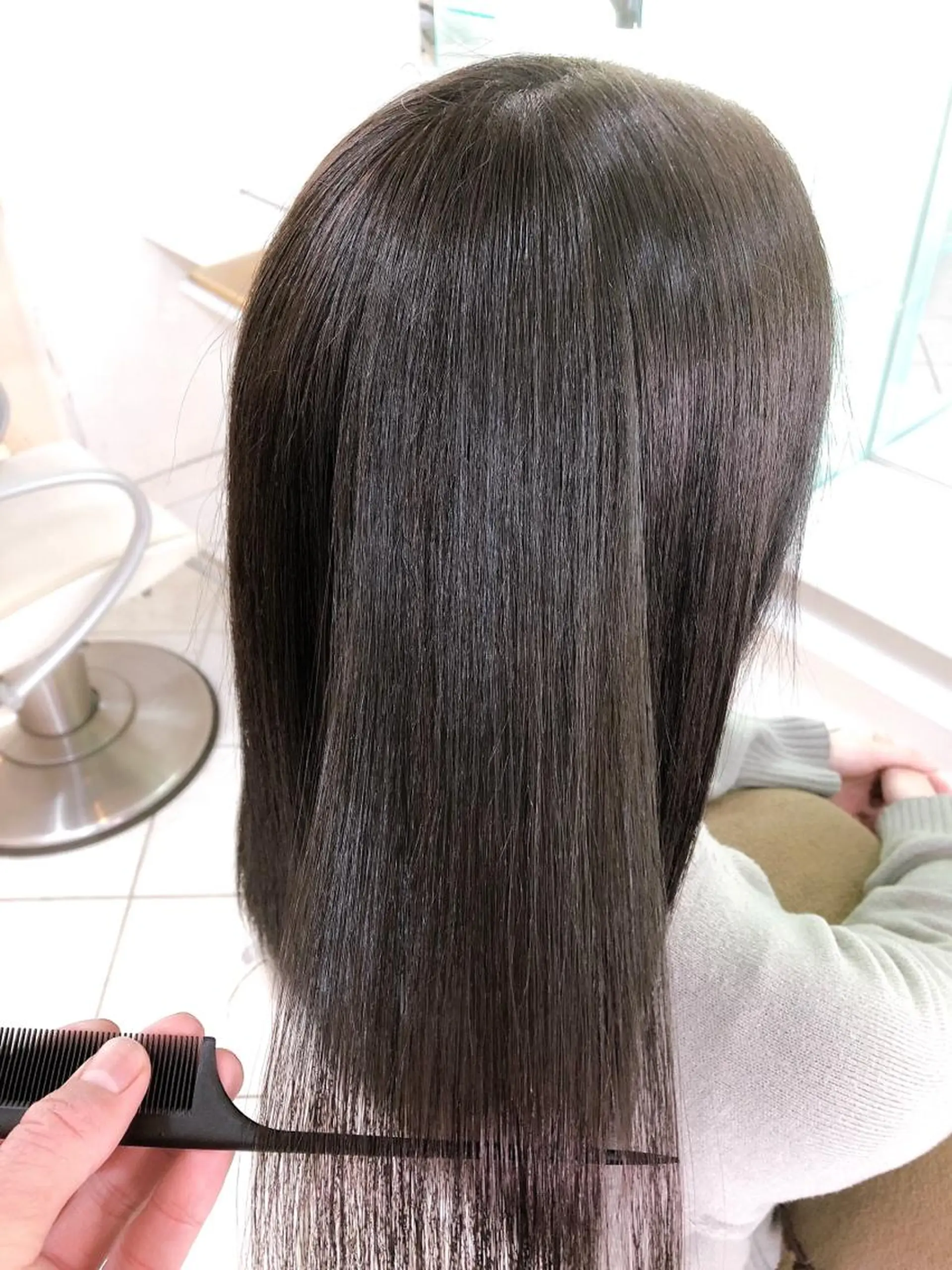 セミロング カラー アッシュ 保住 亮太のヘアスタイル