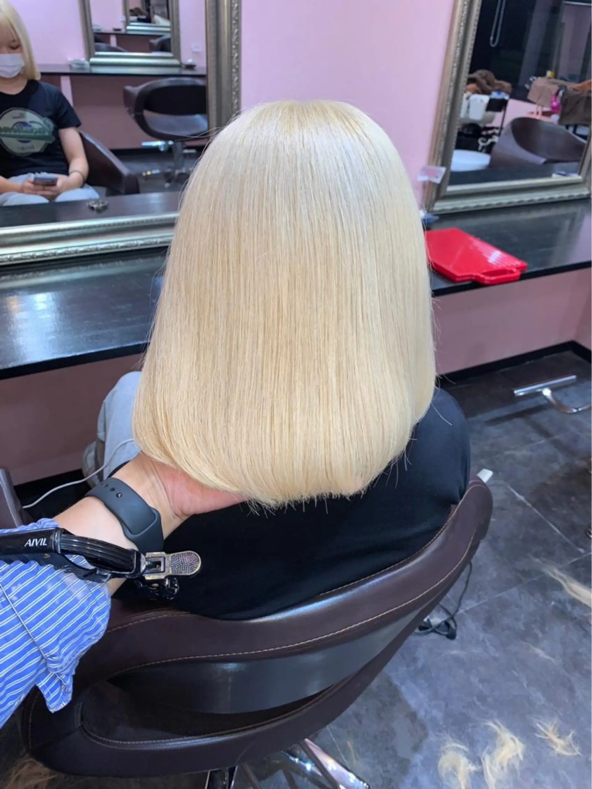 ロング パーマ ヘアカラー Selene hair 難波店のヘアスタイル