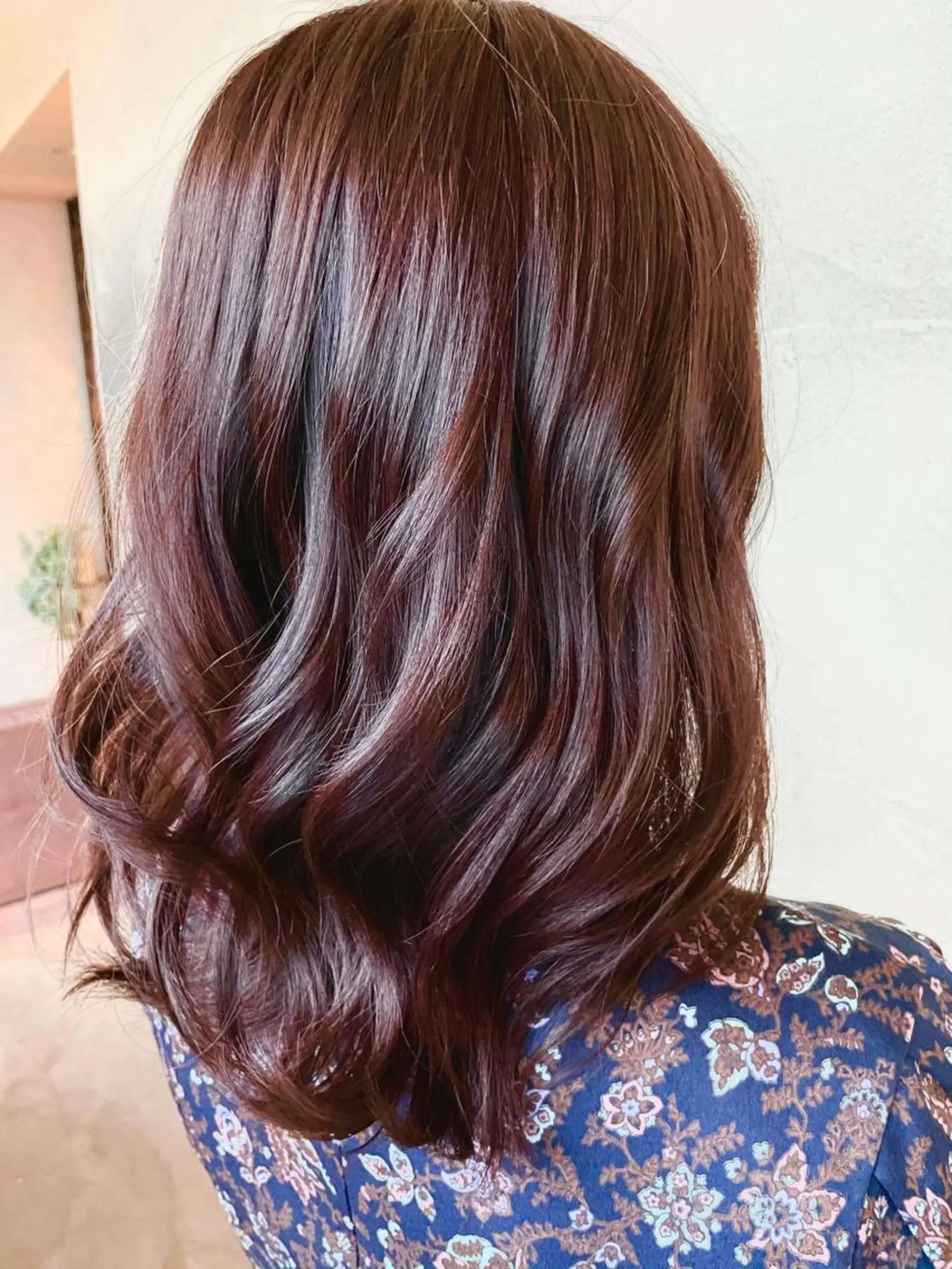 ミディアム カラー ブラウンカラー ピンクカラー ピンクブラウン 奥村 紘のヘアスタイル