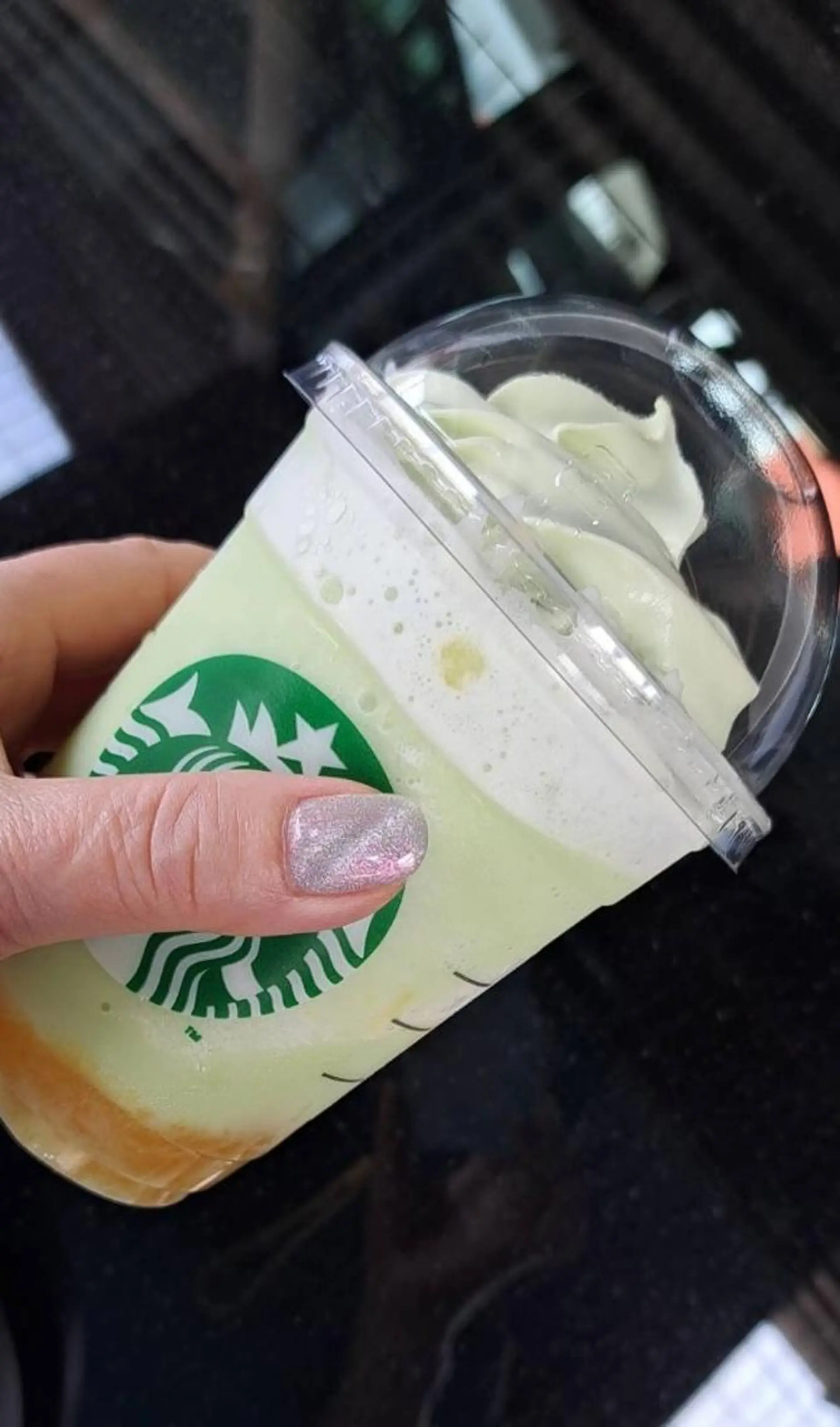 ネイル マグネットネイル ハンドネイル ハンドケア プライベートサロン RosyLily所属・プライベートサロン Rosy Lilyのネイルデザイン