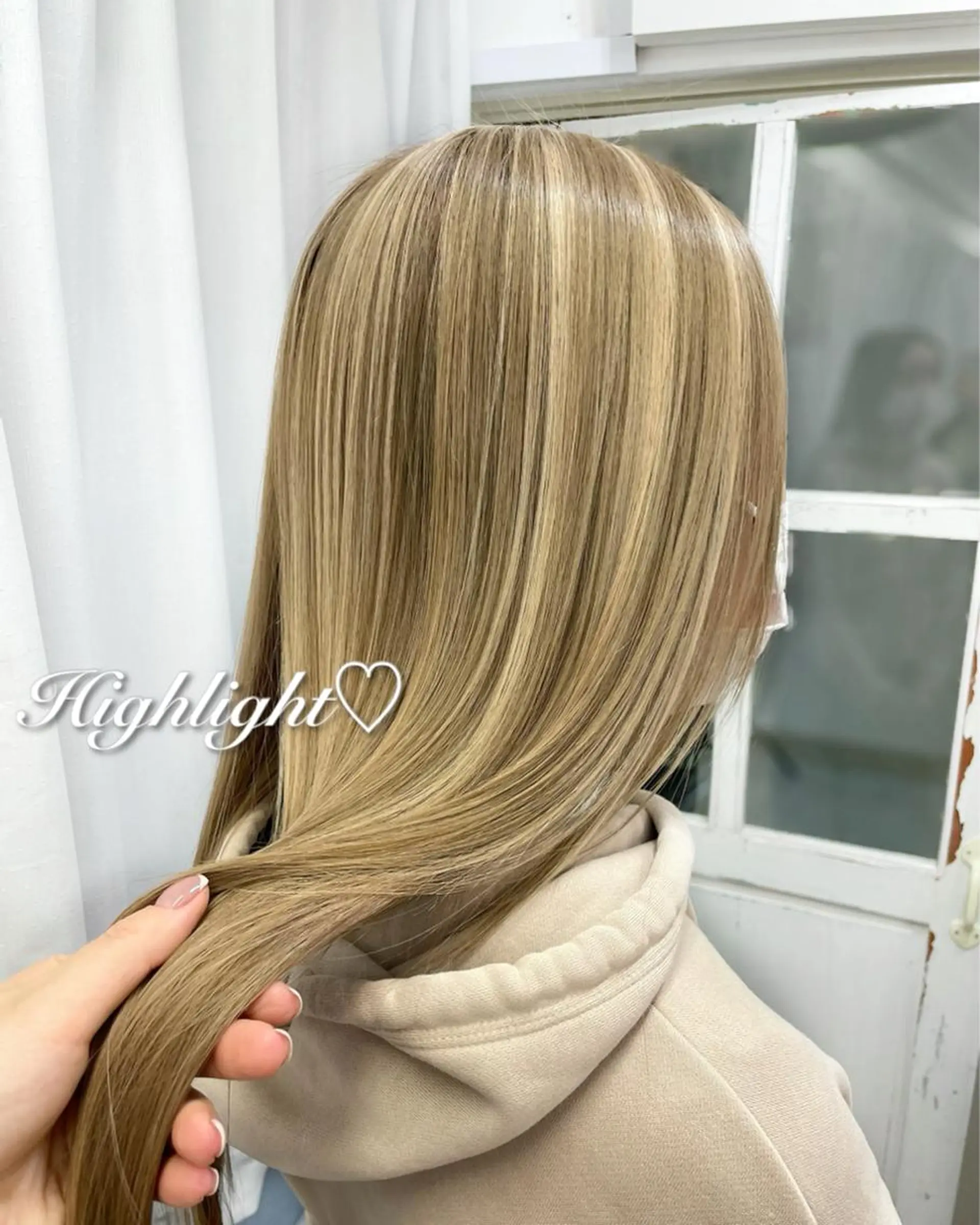 ロング カラー ブリーチ ケアブリーチ ハイライトカラー ハイライト トリートメント 韓国ヘア🤍髪質改善 🇰🇷AKANEのヘアスタイル