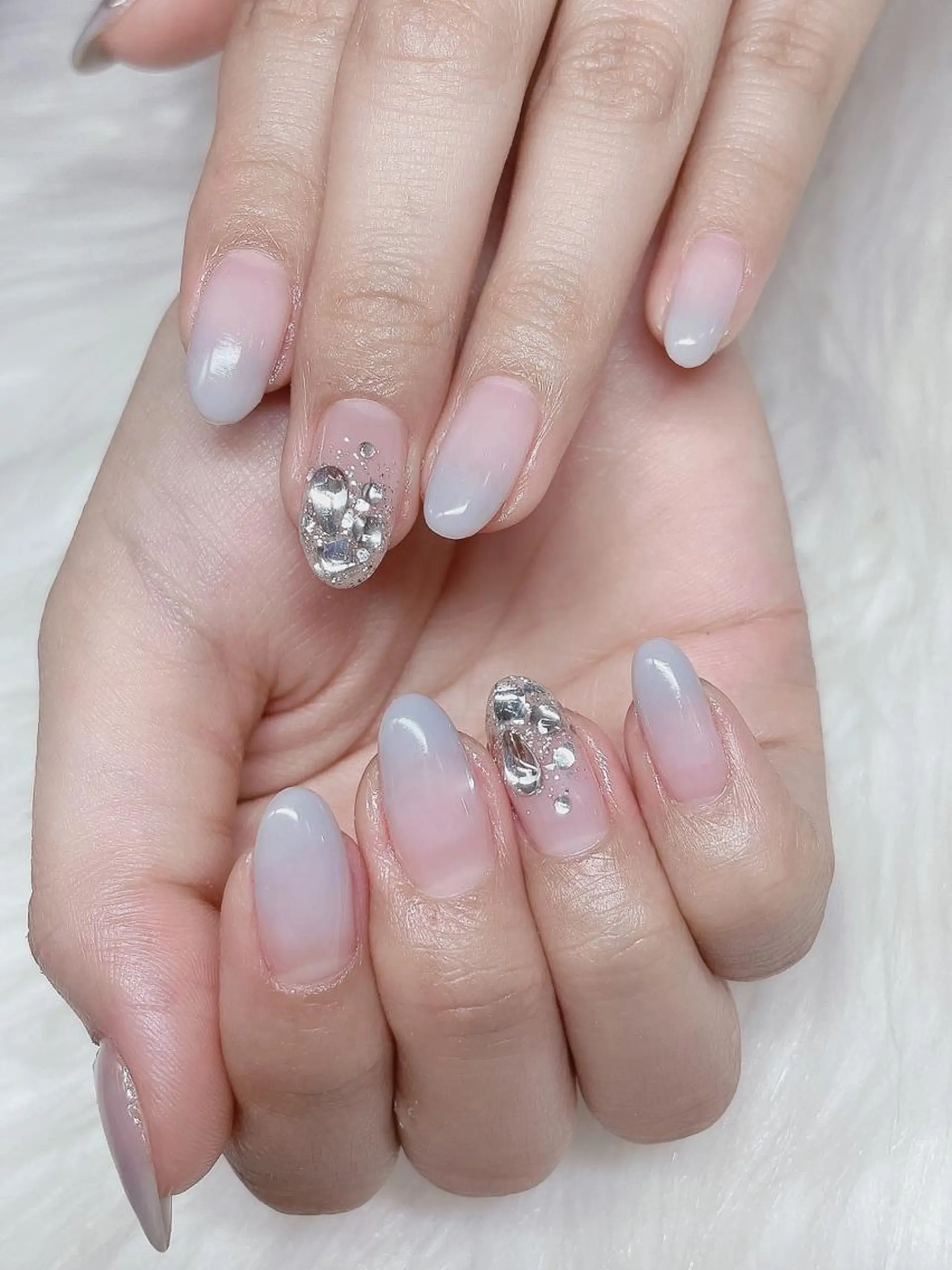 ネイル ハンドネイル AngelChris ビューティーサロンのネイルデザイン