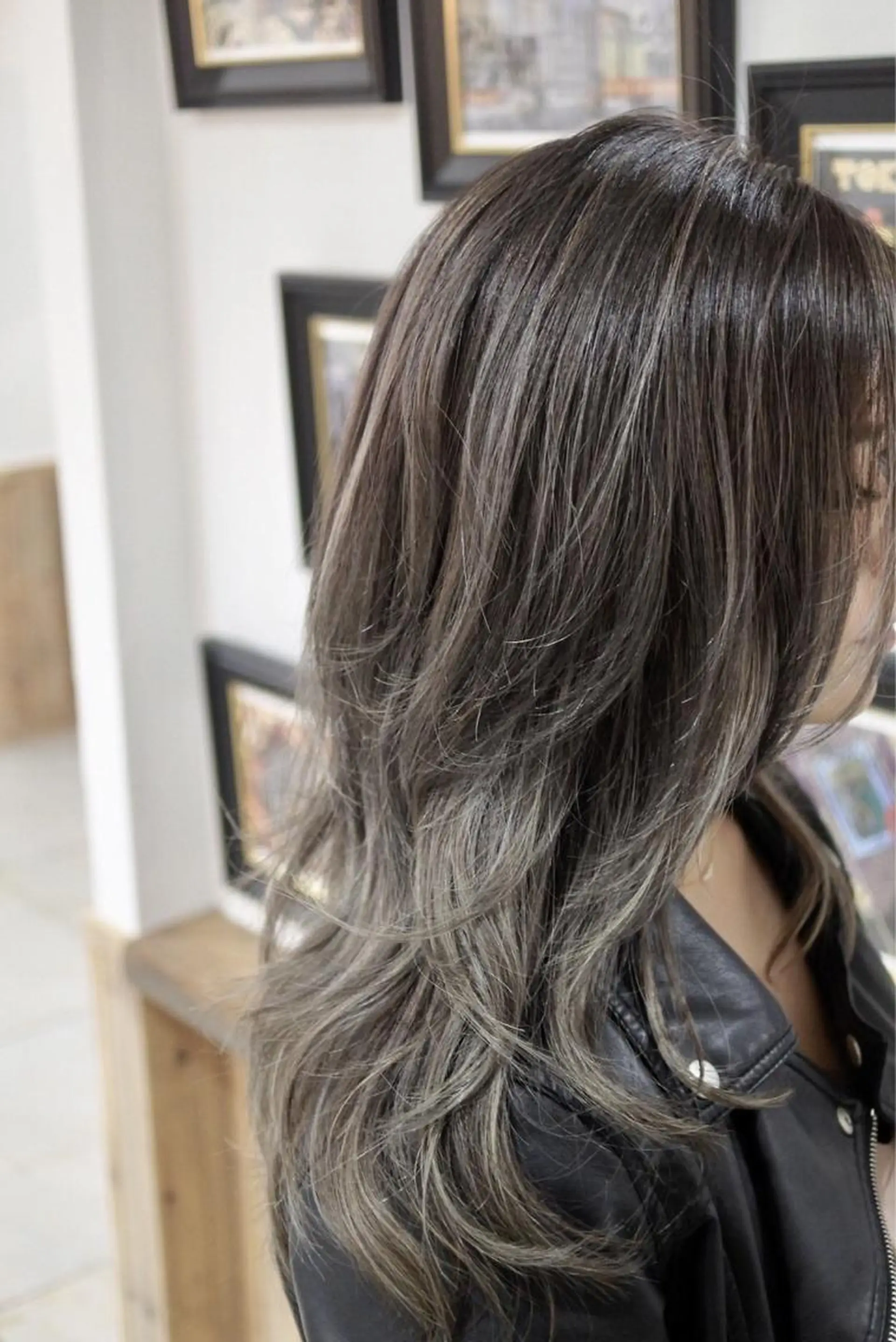 セミロング カラー ヘアカラー トリートメント ヘアセット hair design NORM所属・吉田裕太/ハイライト ダブルカラーのヘアスタイル