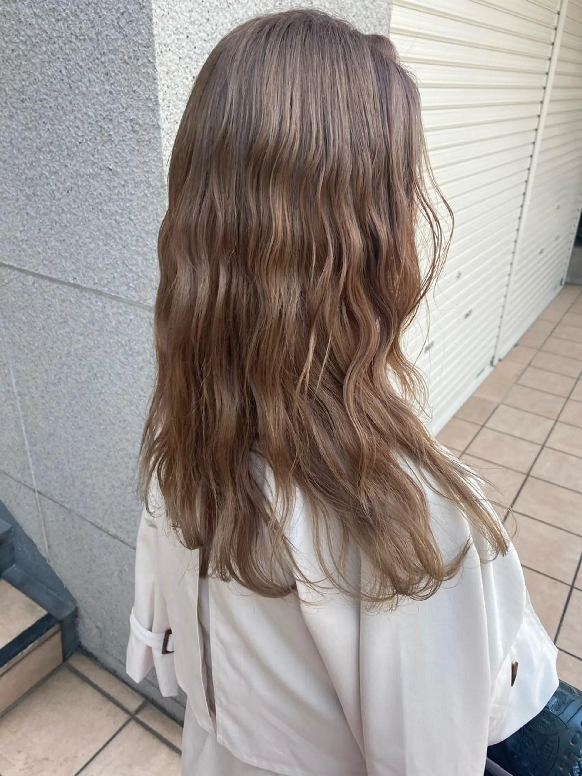 セミロング カラー Wisteria所属・美髪特化✨ 伊織✨縮毛矯正✨のヘアスタイル