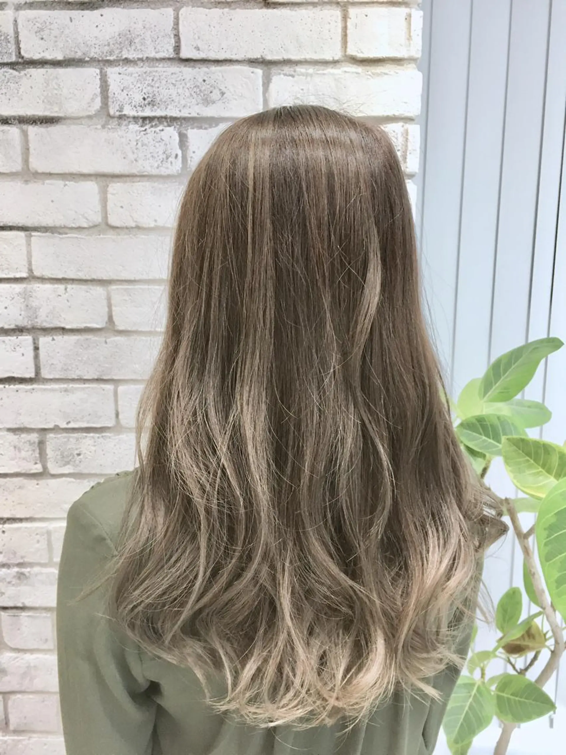 ロング カラー アディクシーカラー ヘアカラー タワラ ソウタ Directorのヘアスタイル