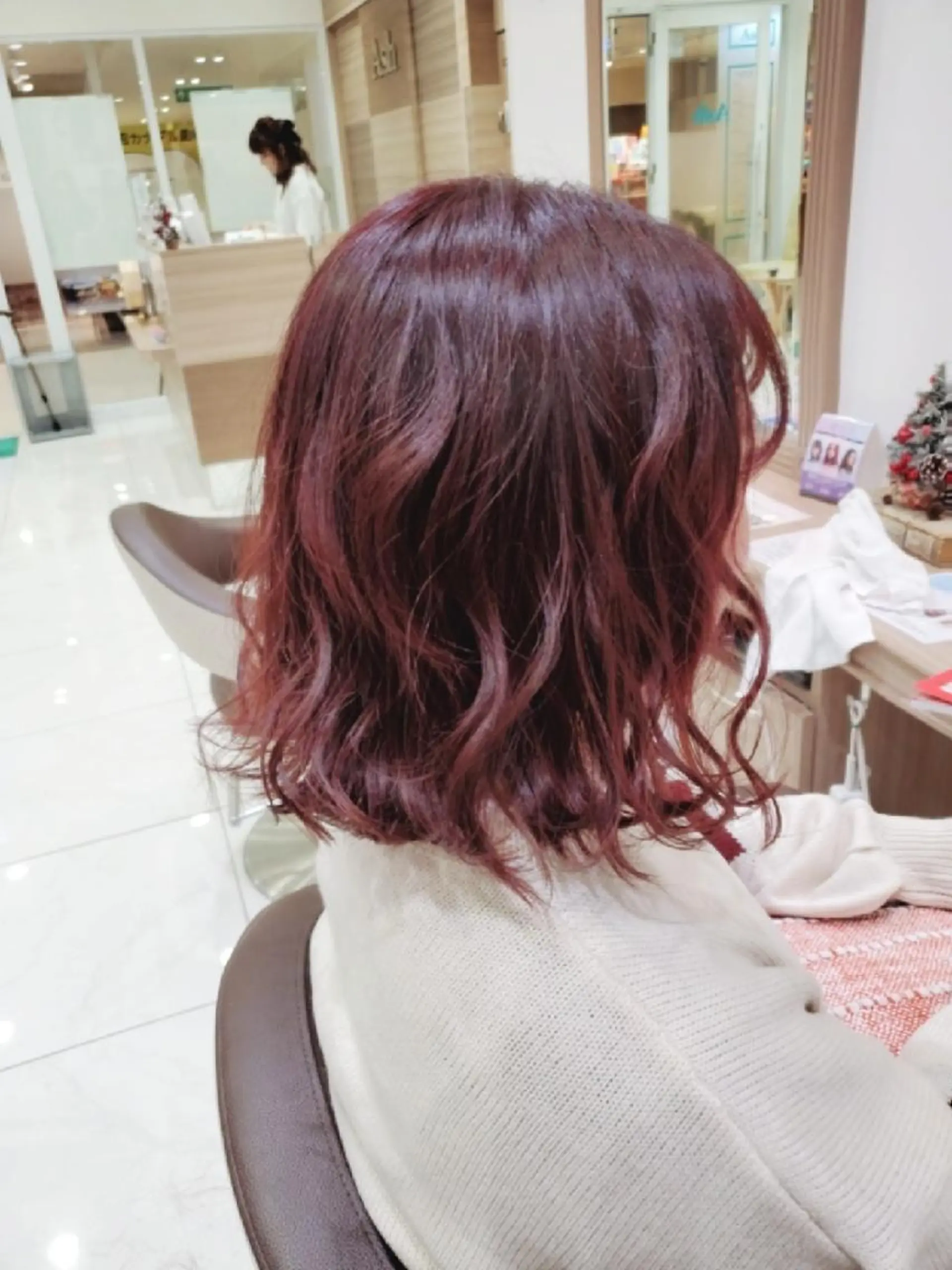 カラー ミディアム レッドカラー 中村 和貴のヘアスタイル