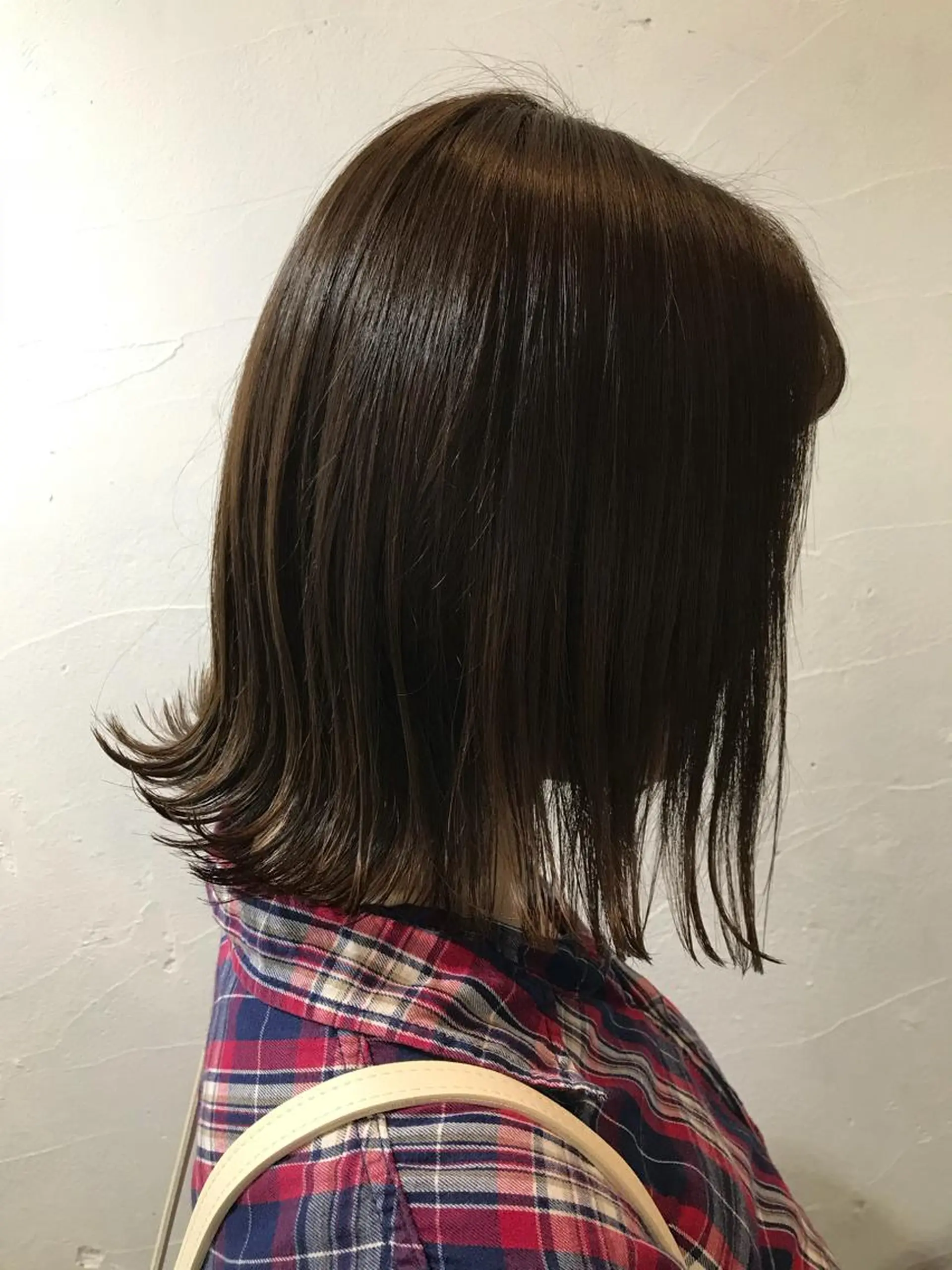 ミディアム ボブ 外ハネヘア ヘアカラー トリートメント 山本 みきのヘアスタイル