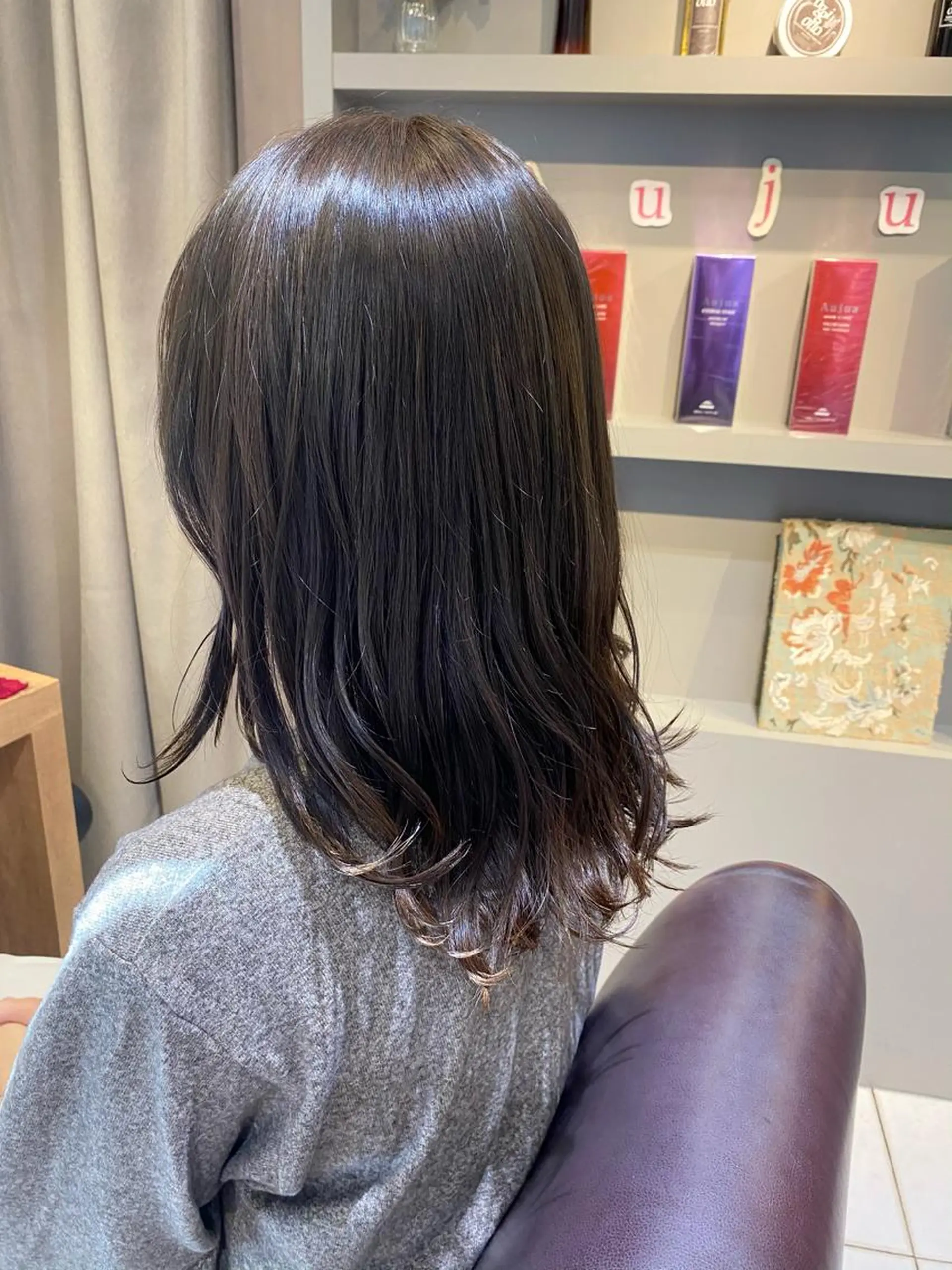 セミロング ノンダメージ⭐️ 透明感カラー中田七菜のヘアスタイル