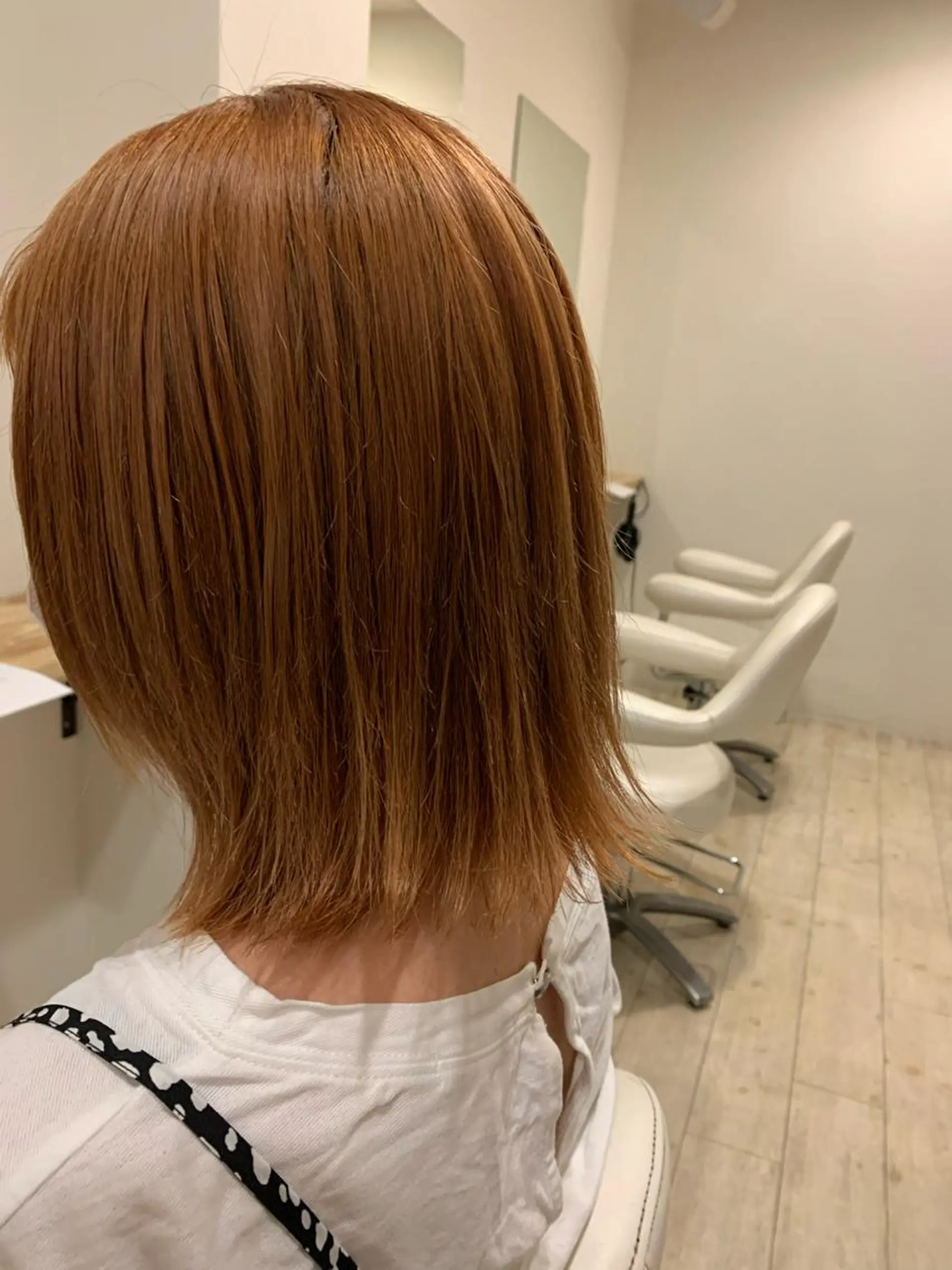 ミディアム カラー パーマ ヘアアレンジ ベージュカラー オレンジ オレンジベージュ カット ヘアカラー トリートメント パーマ/透明感カラー /ボブ/吉田一生のヘアスタイル