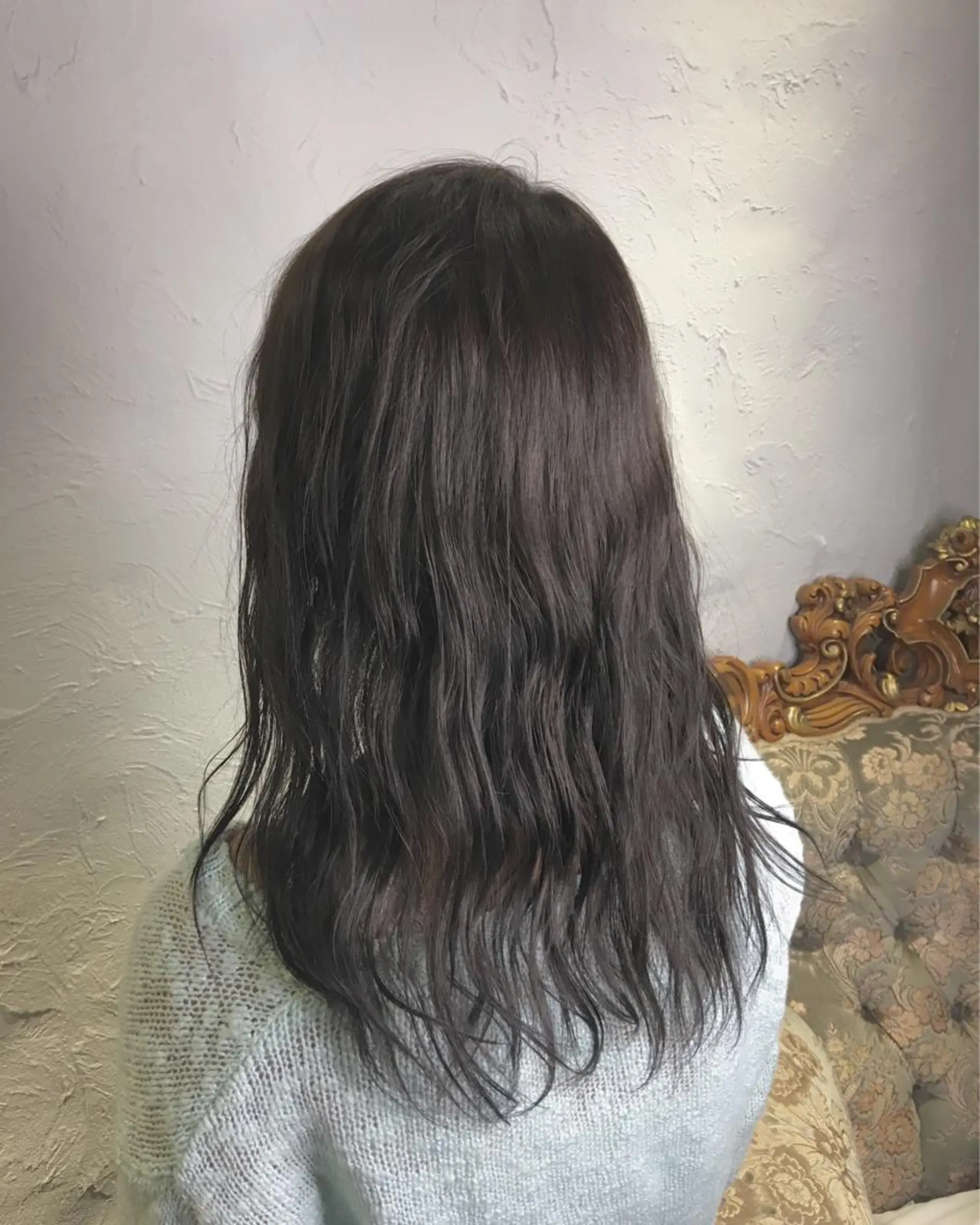 セミロング カラー ヘアアレンジ ダークグレー ハイライトカラー ハイライト エグチ アキラのヘアスタイル