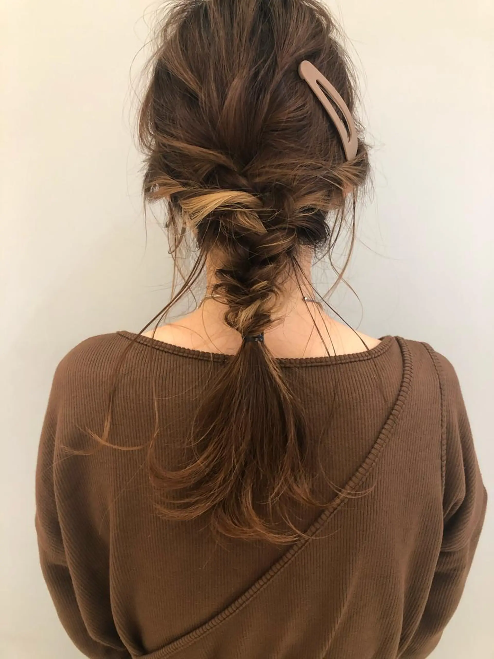 セミロング ヘアアレンジ ケアブリーチ/ エクステ/レイヤーのヘアスタイル