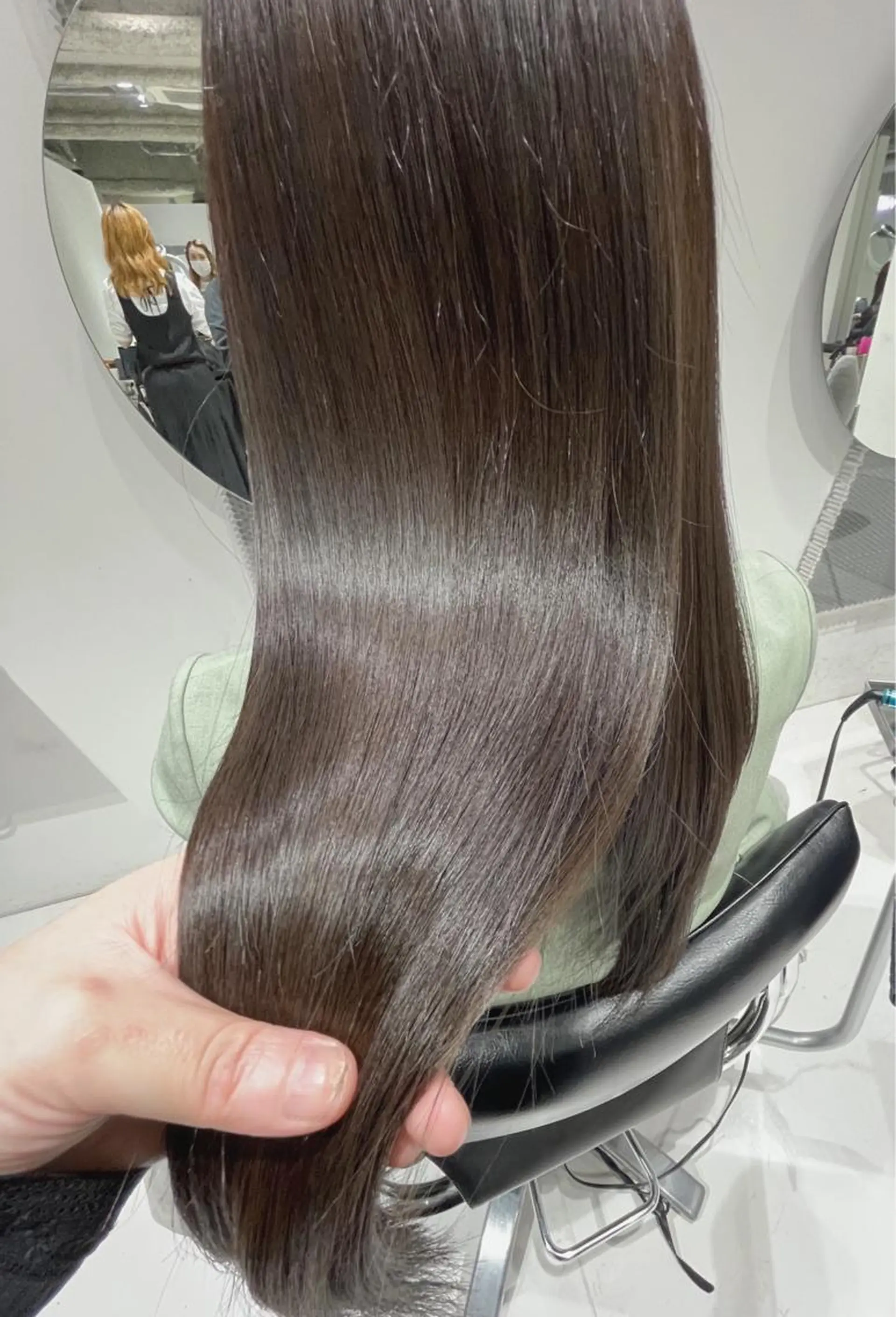 ロング カラー ベージュカラー ラベンダーカラー ラベンダーベージュ トリートメント mai🐷髪質改善 🖤透ける暗髪🖤のヘアスタイル