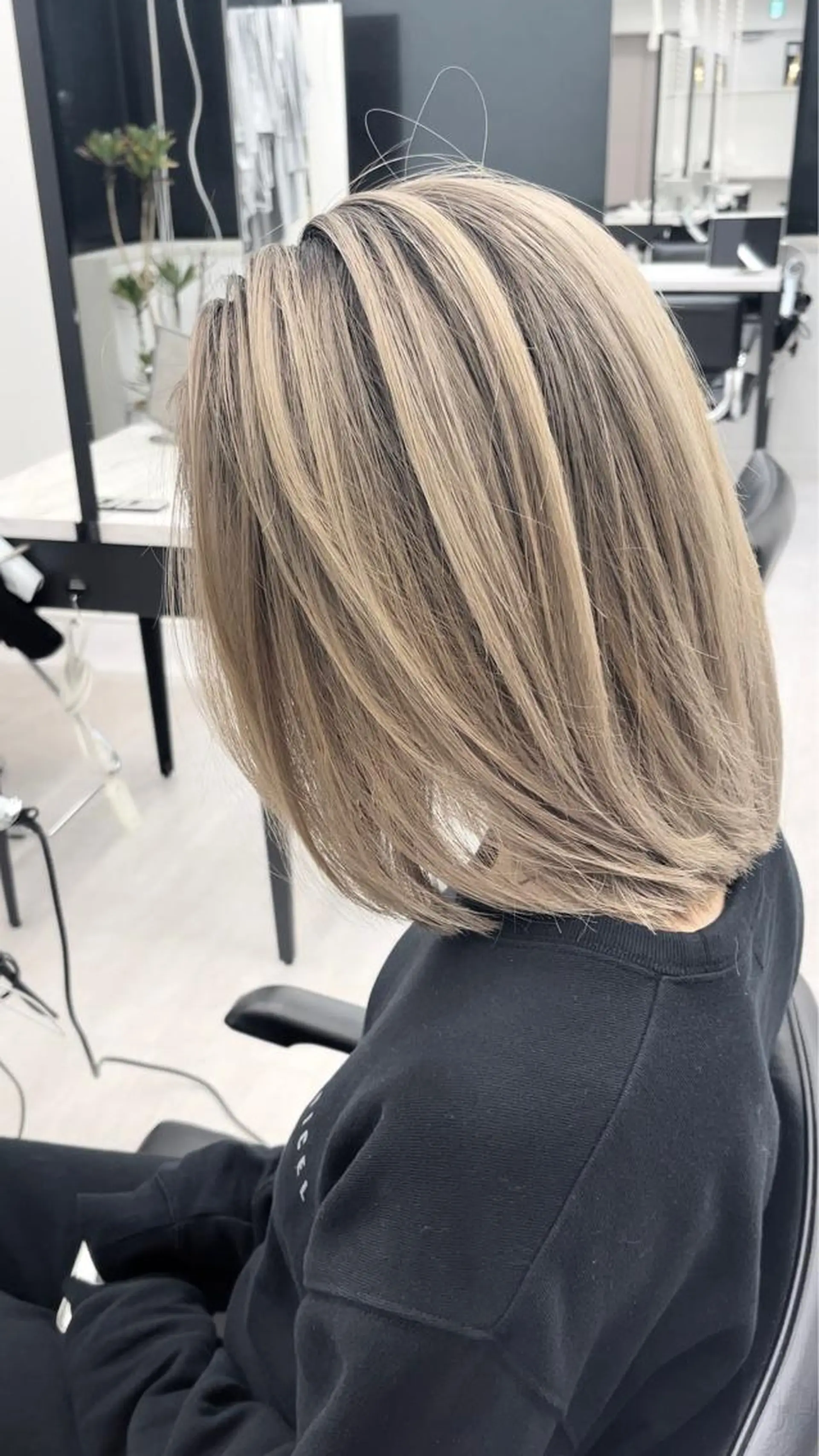 ロング カラー 高島大登/顔周り /レイヤーカットのヘアスタイル