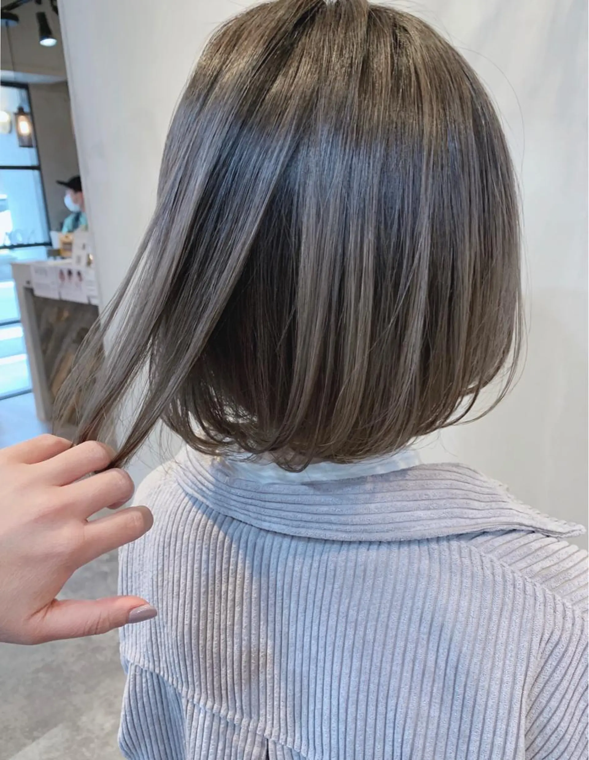 セミロング カット ヘアカラー トリートメント 山本 みきのヘアスタイル