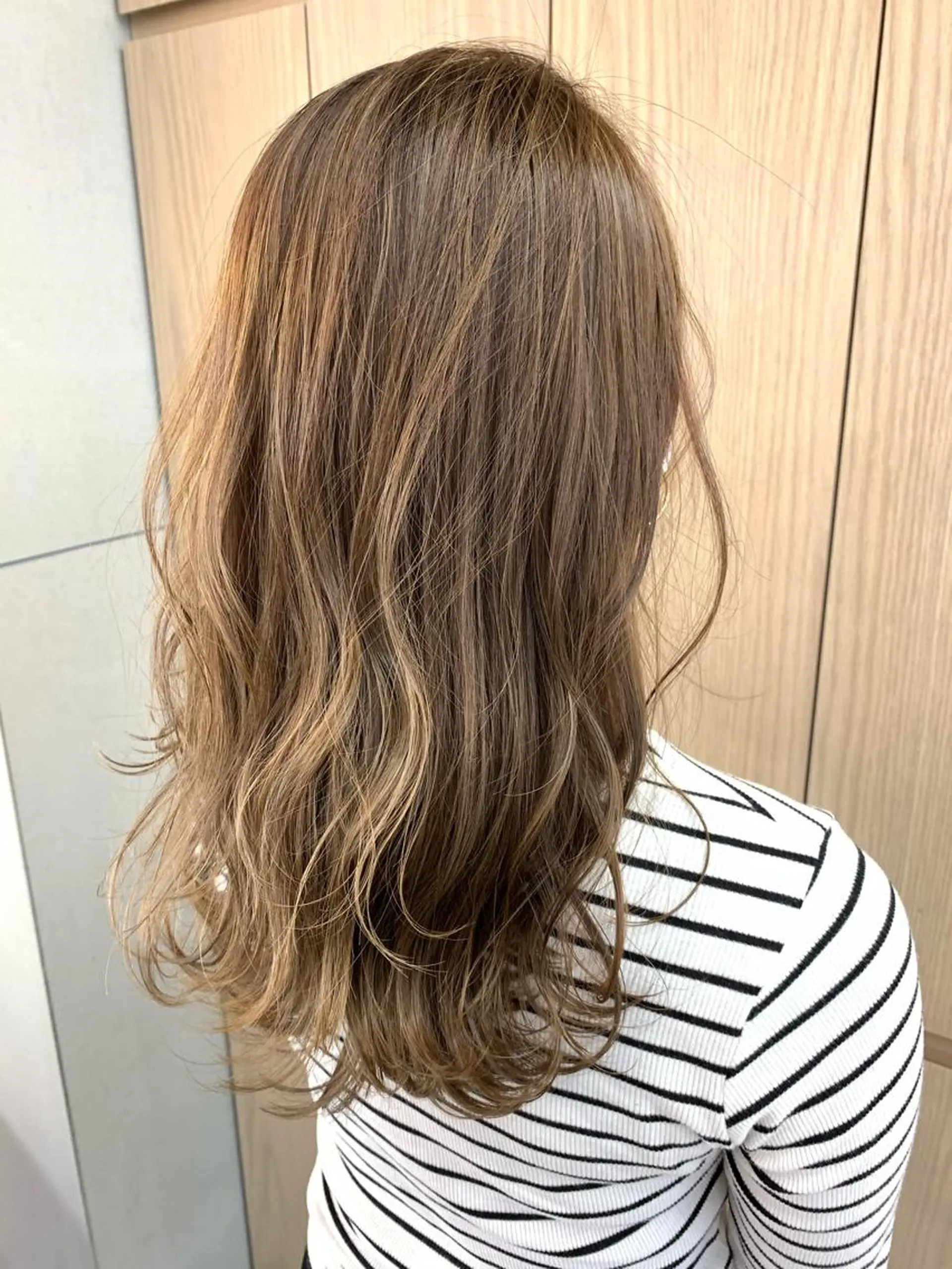 セミロング カラー Silk-lei【銀座店】所属・銀座/美髪縮毛矯正 /髪質改善/山本翔華のヘアスタイル