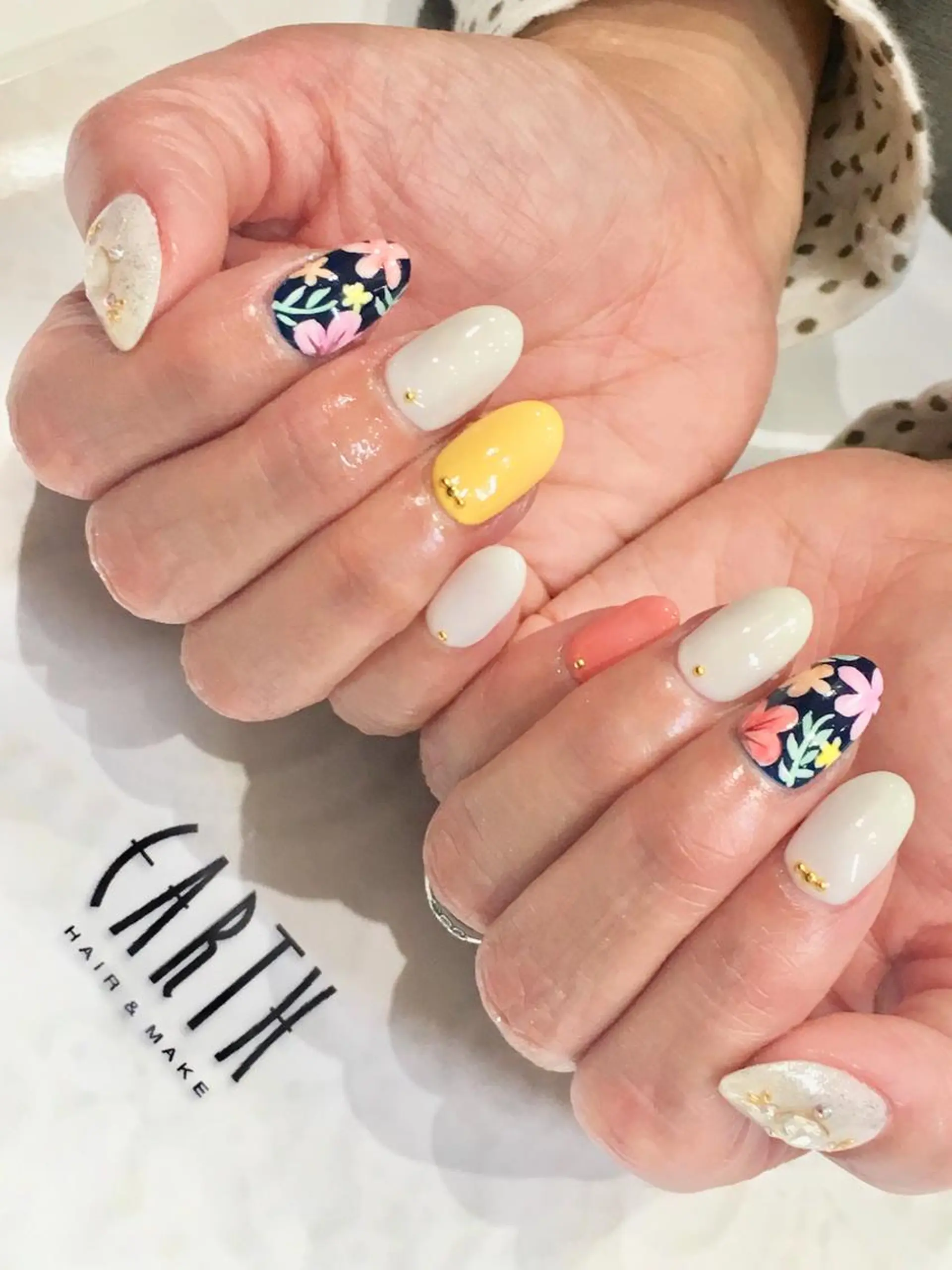 ネイル アートネイル ハンドネイル 佐藤 まりえのネイルデザイン