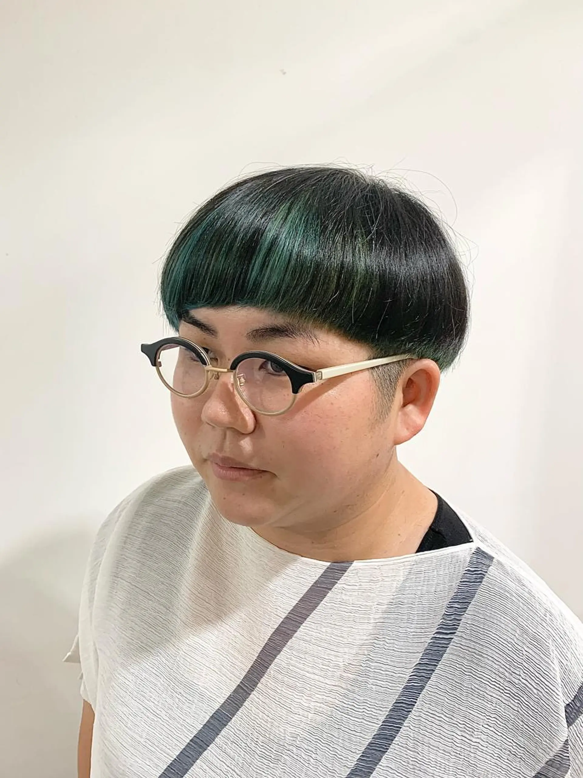 ショート カラー 竹内 康浩のヘアスタイル