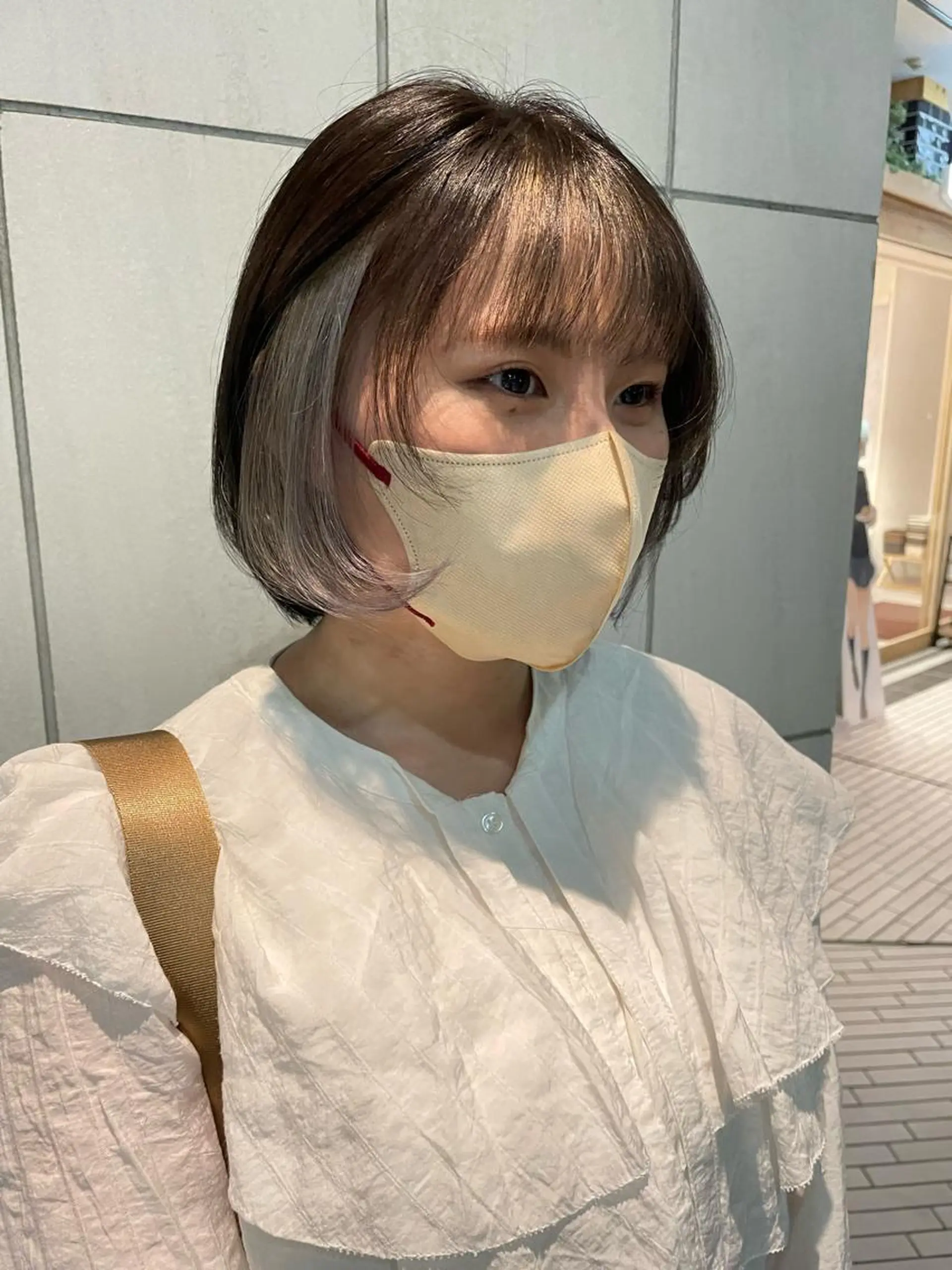 ミディアム カラー イヤリングカラー ショート/ボブ /綾華のヘアスタイル