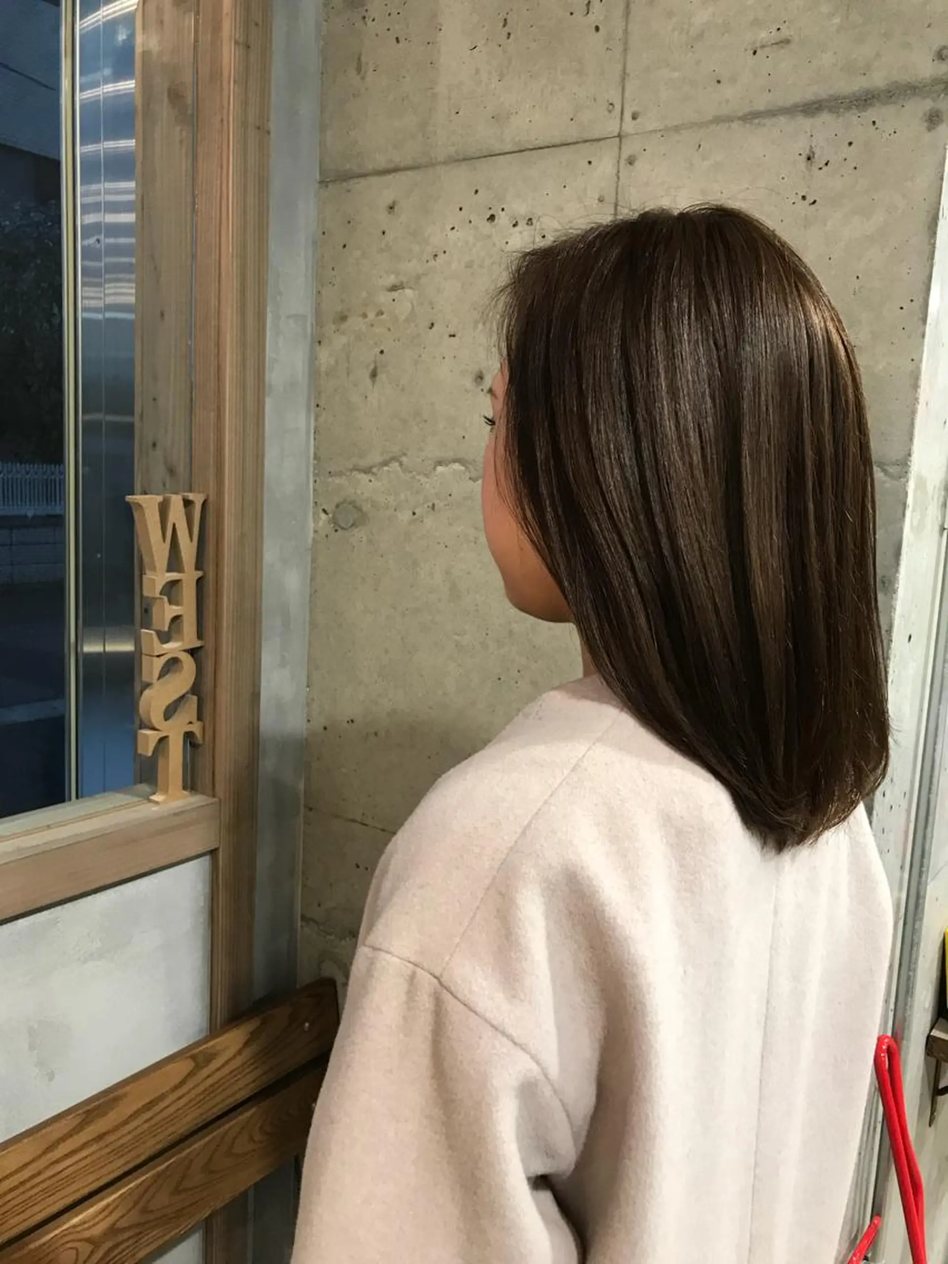 ミディアム カラー グレージュ ミルクティーグレージュ 竹嶌 健吾のヘアスタイル