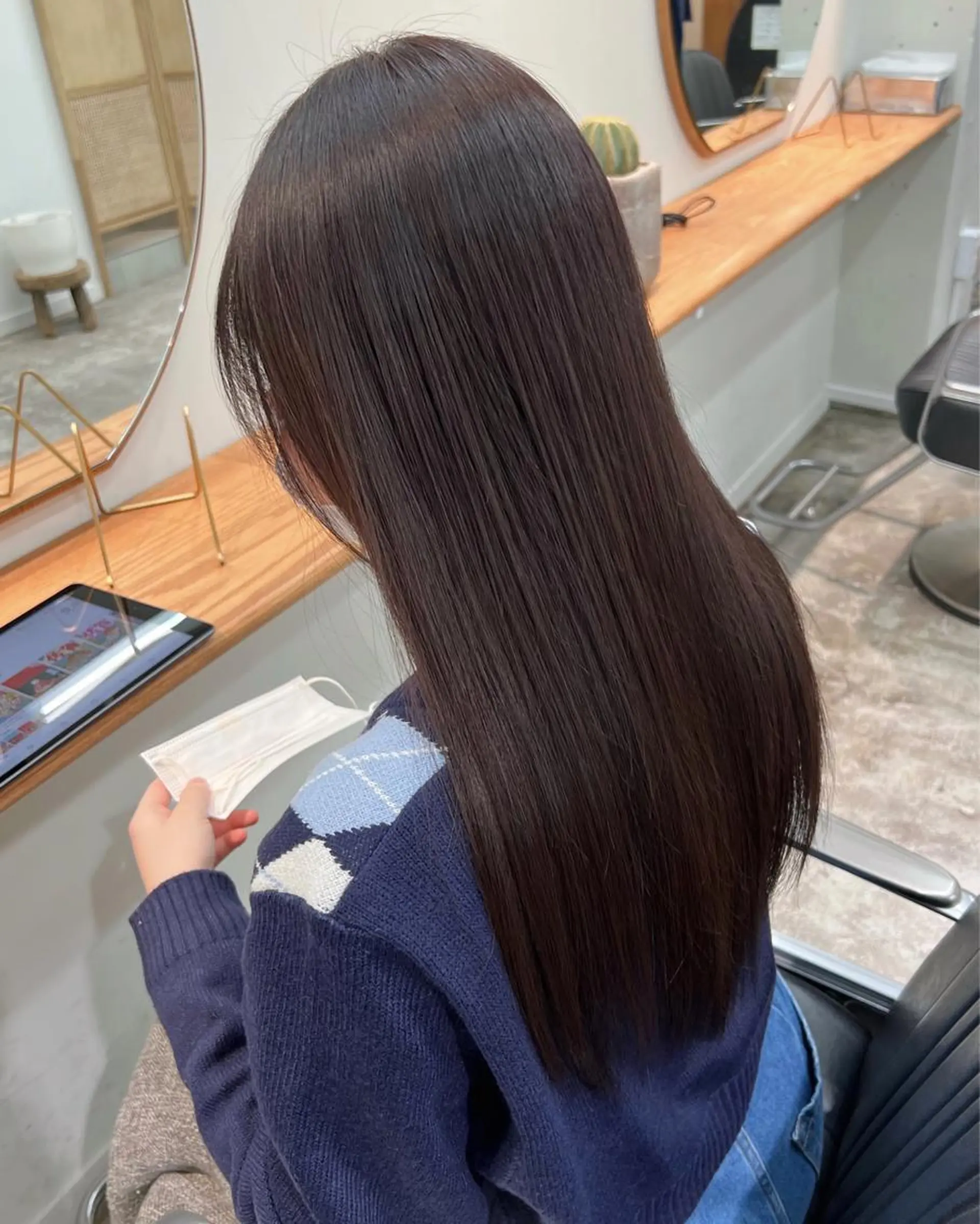 ロング カラー 透明感カラー パープルカラー ロング aiko【艶カラー ・ミニモ年内で終了】のヘアスタイル