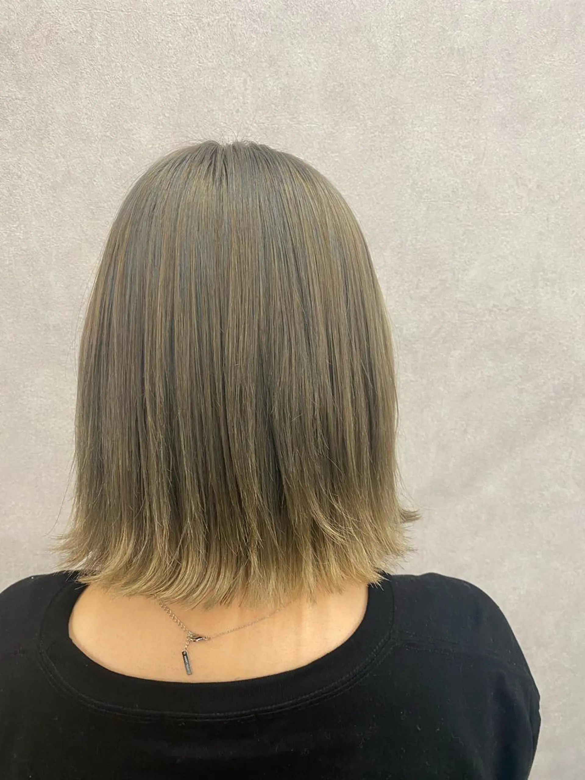 ミディアム ヘアカラー tetote天王寺店所属・SHOTA 大人ショートのヘアスタイル