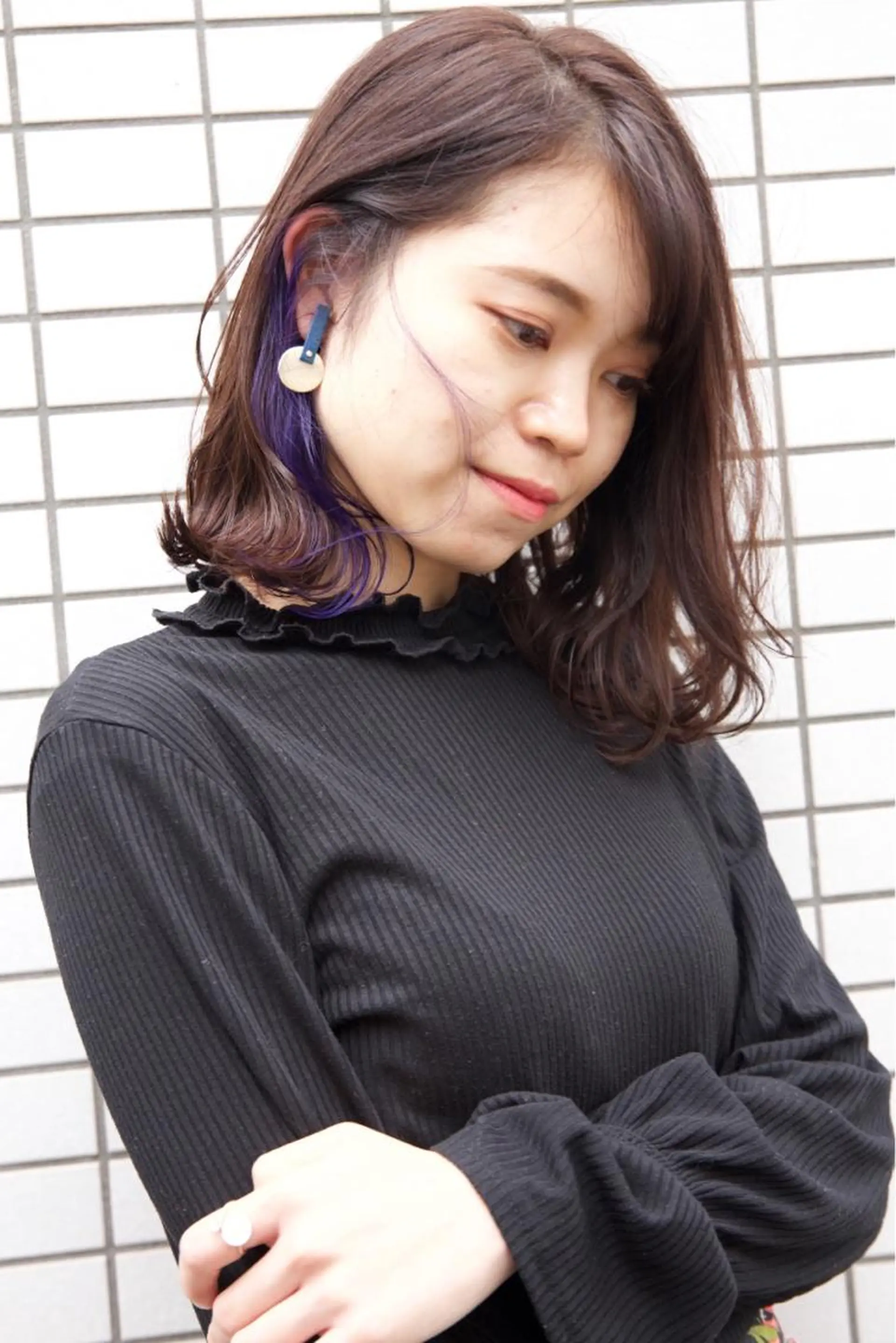 ミディアム カラー fio マナミのヘアスタイル