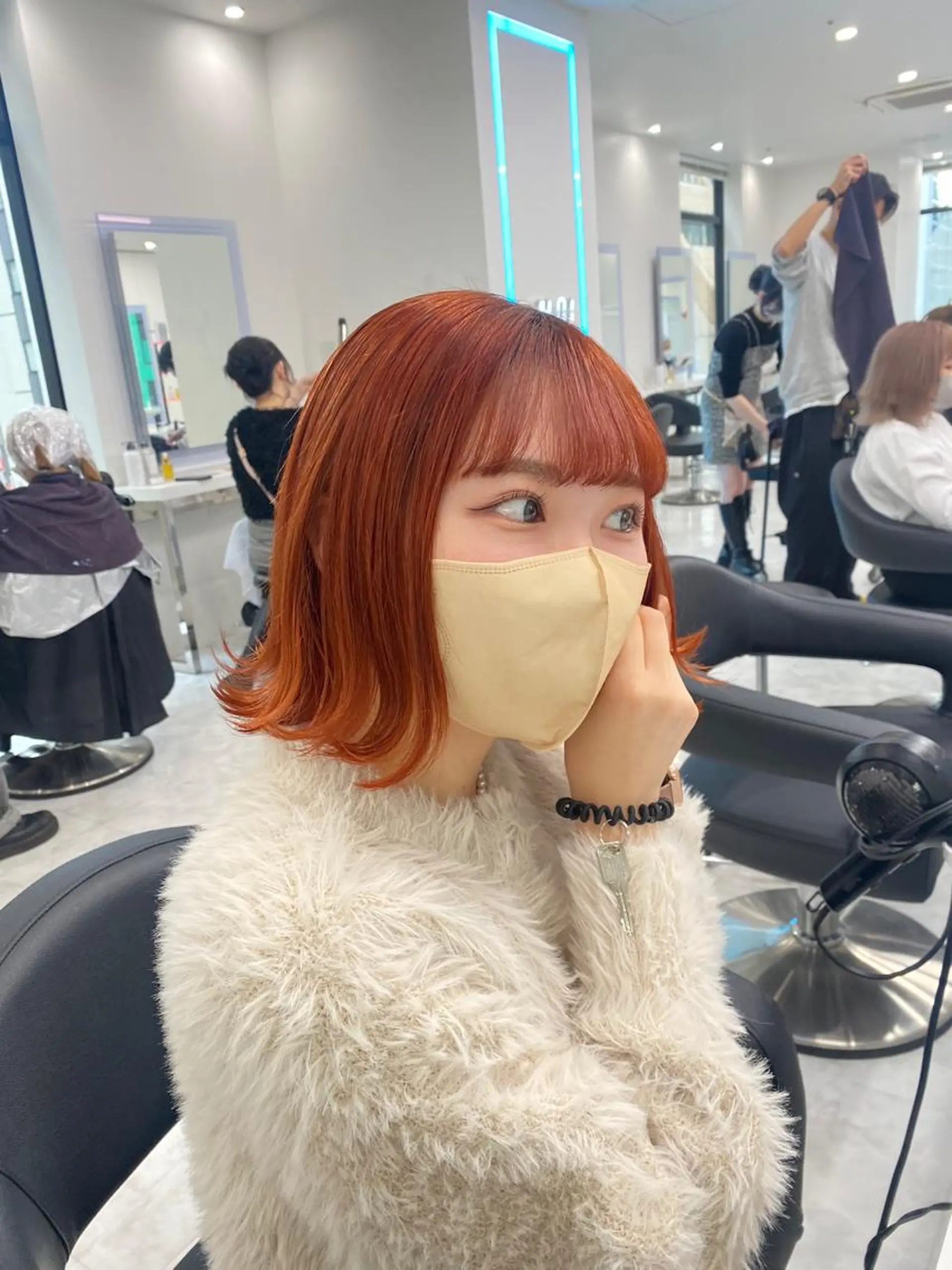 ショート カラー オレンジ ボブ 外ハネヘア junna‎🤍調布 まつ毛/眉 激安のマツエク・マツパデザイン